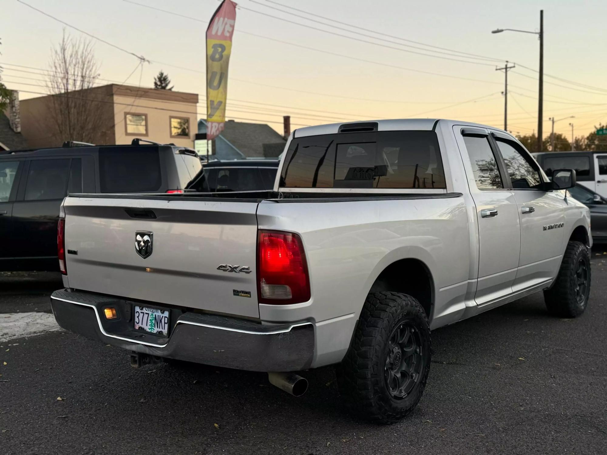 2011 RAM Ram 1500 Pickup SLT photo 23