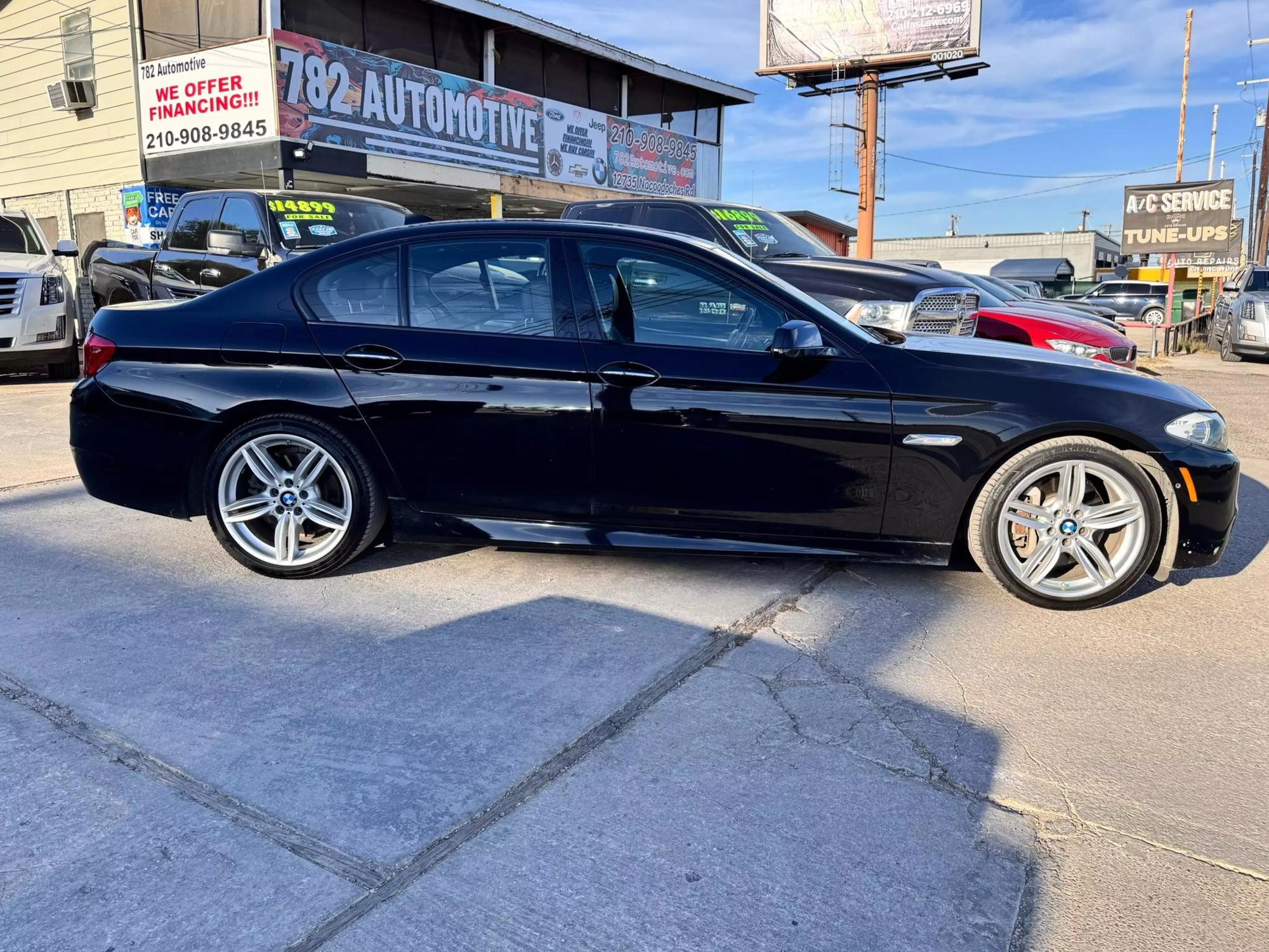 2013 BMW 5 Series 535i photo 15