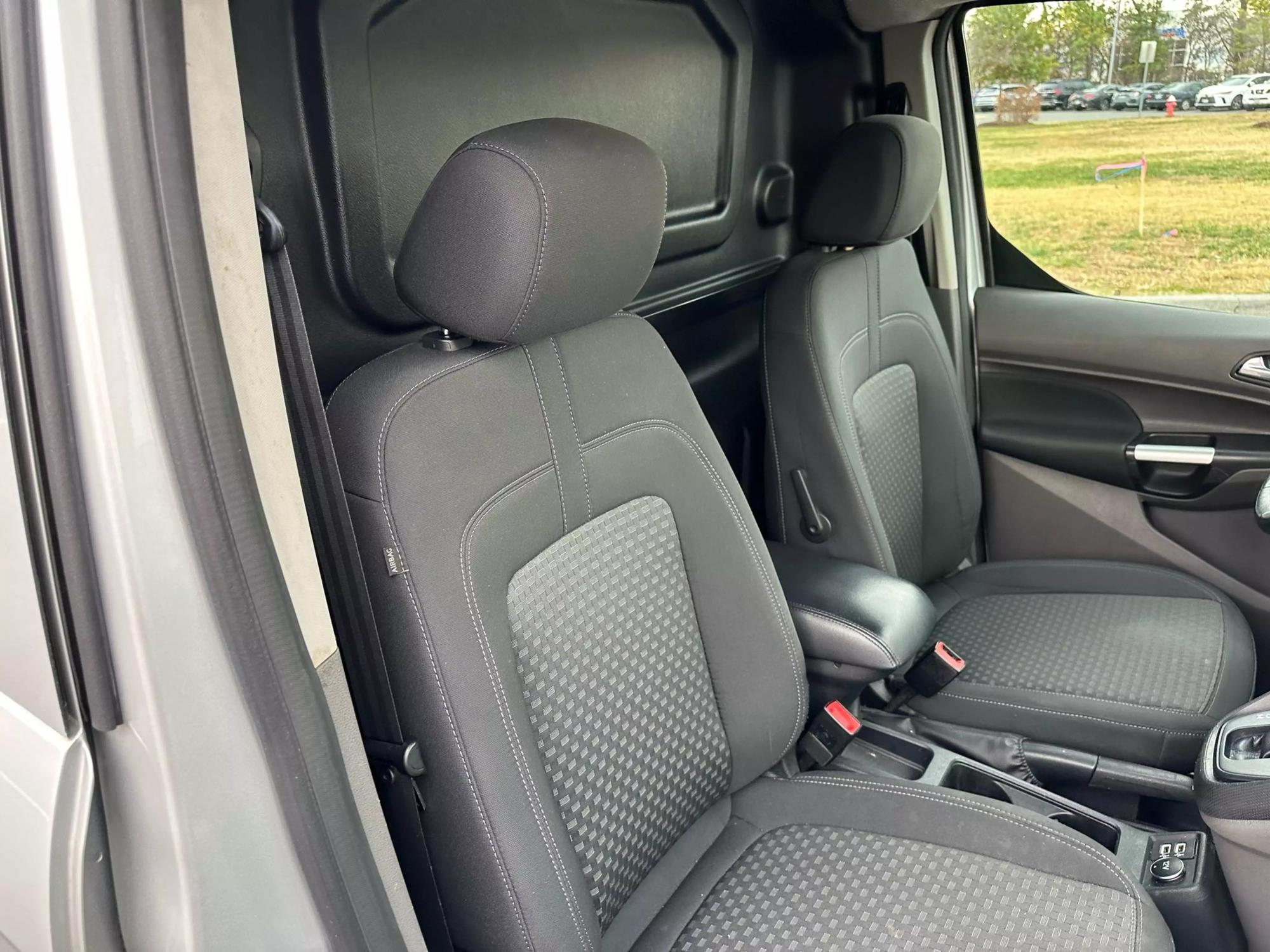 2019 Ford Transit Connect XLT photo 141