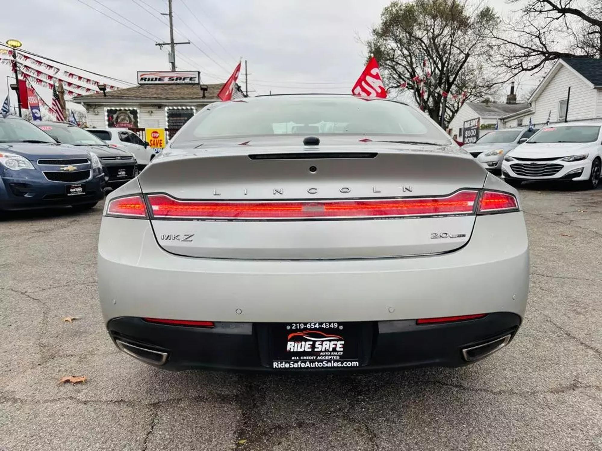 2013 Lincoln MKZ Base photo 27