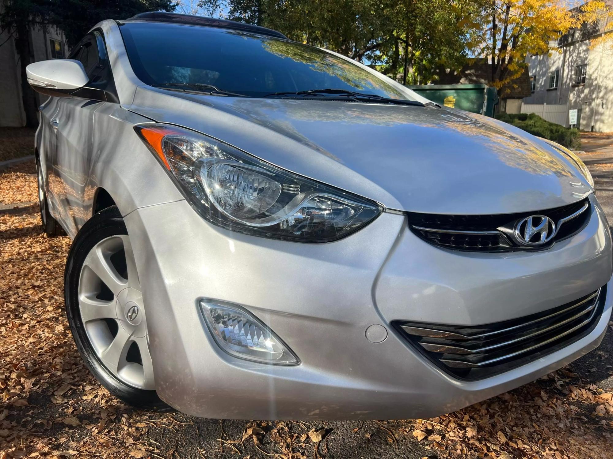 2013 Hyundai Elantra Limited photo 25