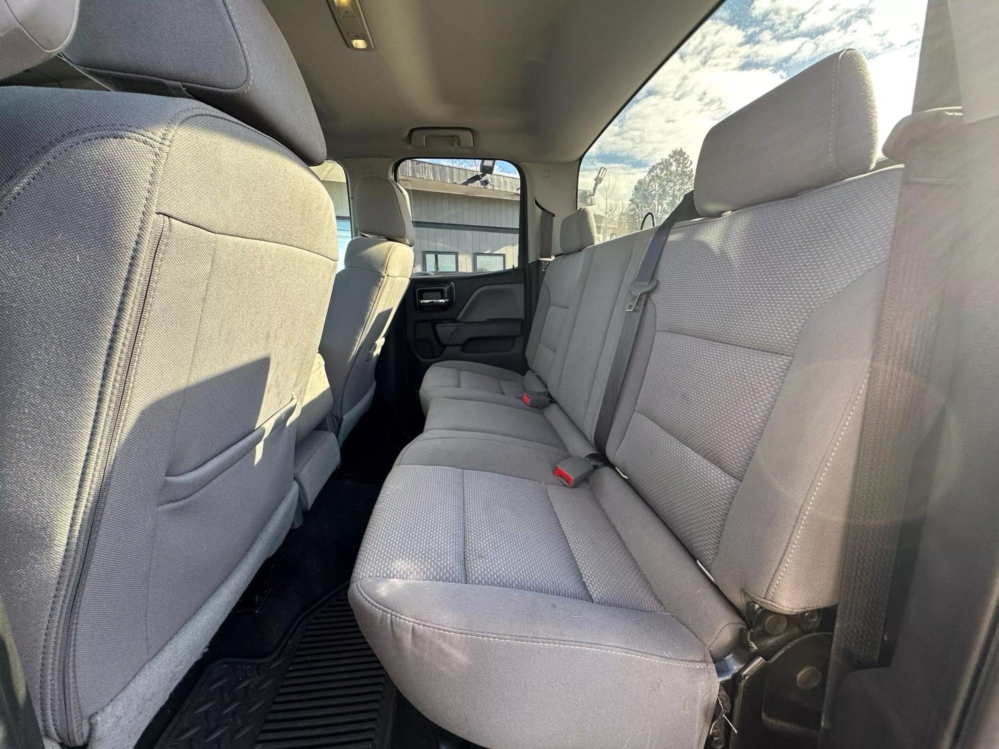 2018 GMC Sierra 1500 Base photo 31