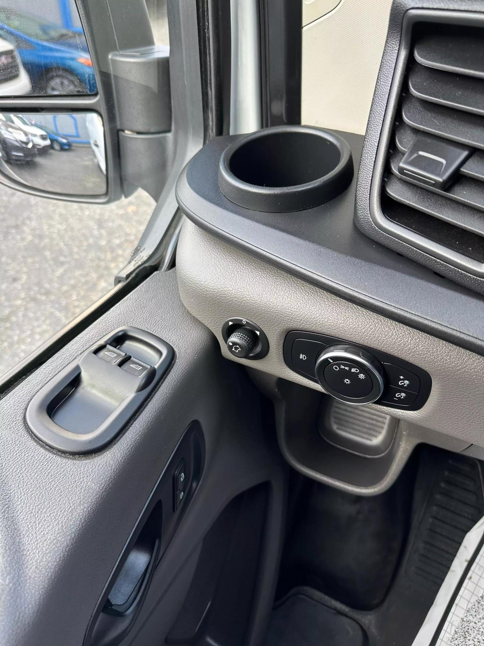 2020 Ford Transit Van Base photo 30