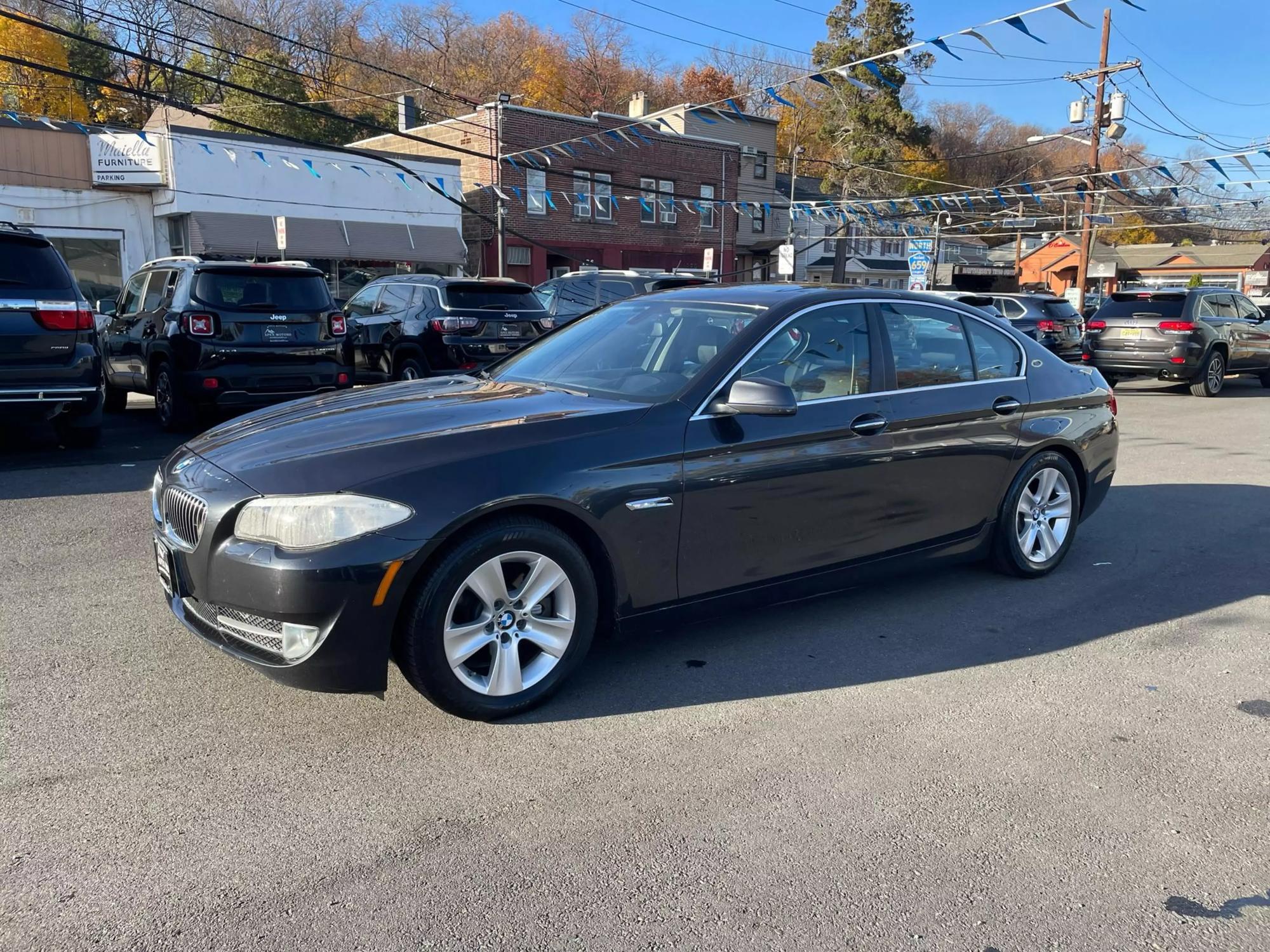 2013 BMW 5 Series 528i photo 70