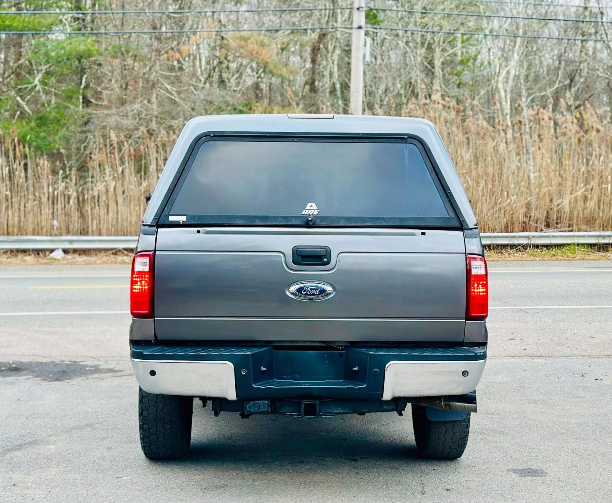 2014 Ford F-350 Super Duty Lariat photo 42