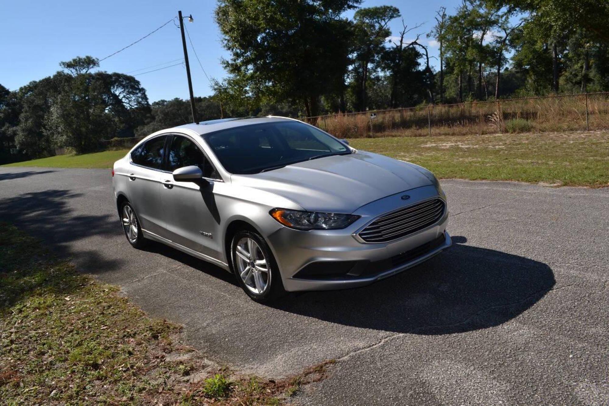 2018 Ford Fusion Hybrid SE photo 34