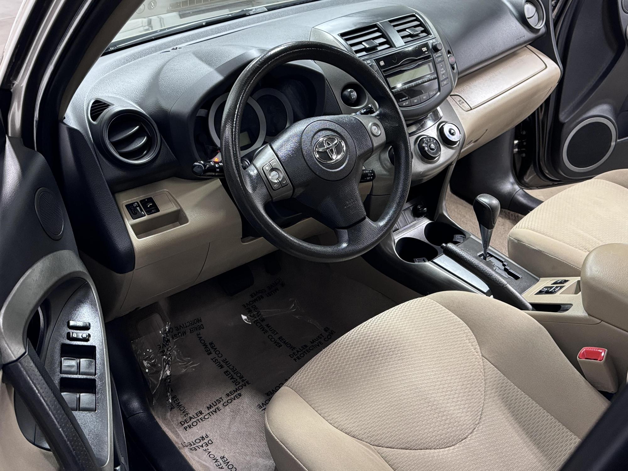 2011 Toyota RAV4 Base photo 35