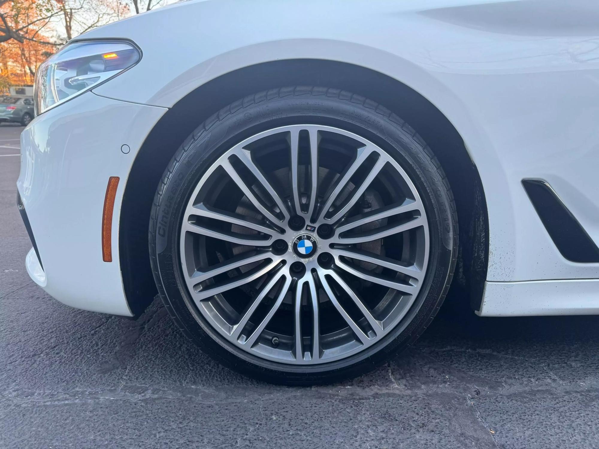 2019 BMW 5 Series 540i photo 58