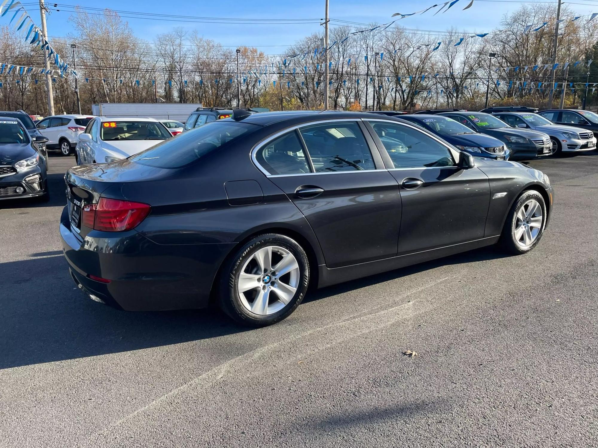 2013 BMW 5 Series 528i photo 81