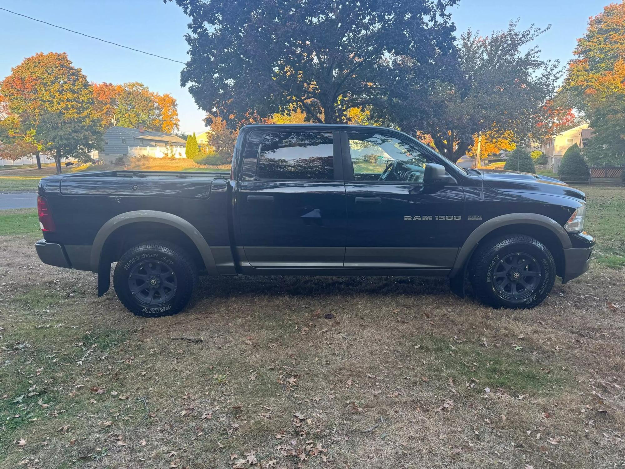 2012 RAM Ram 1500 Pickup SLT photo 20