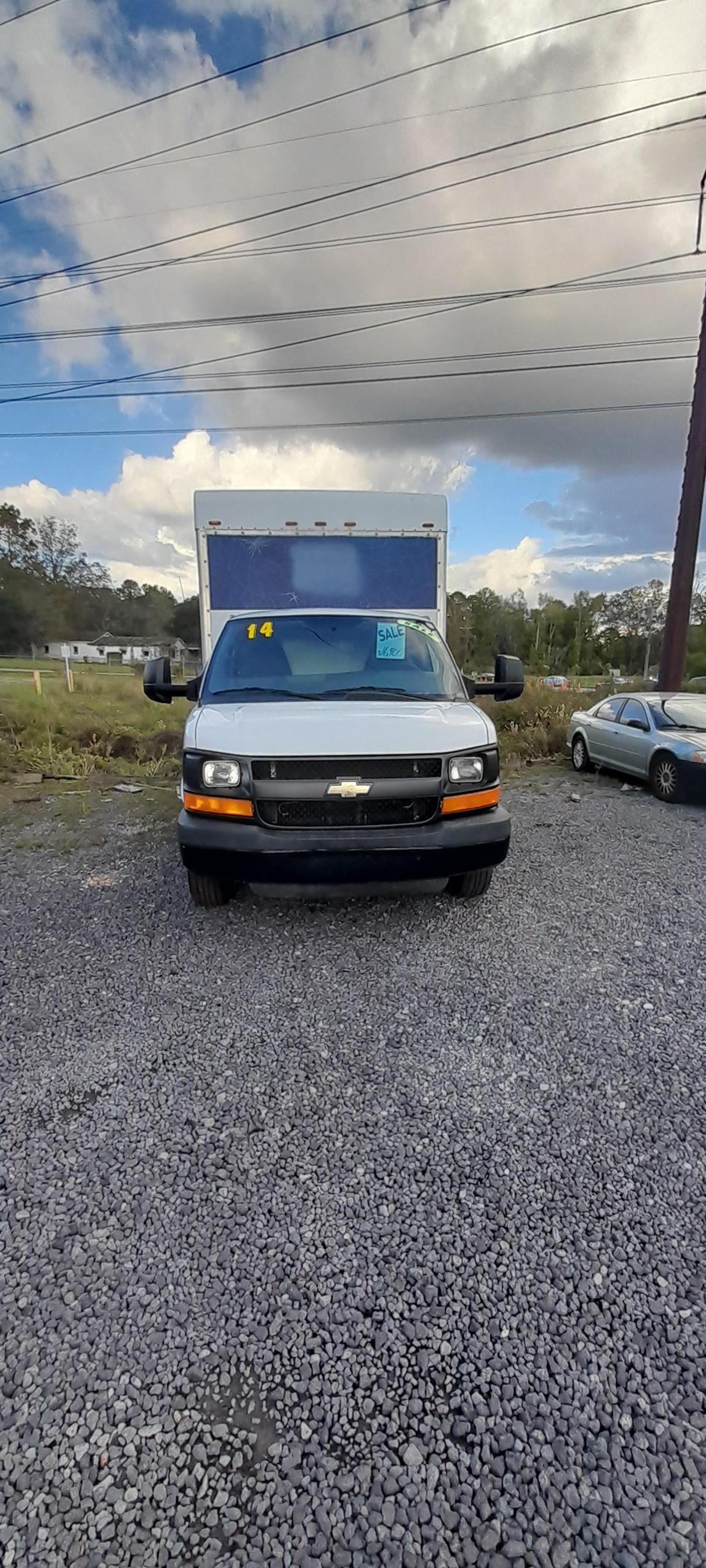 2014 Chevrolet Express Cutaway Base photo 6