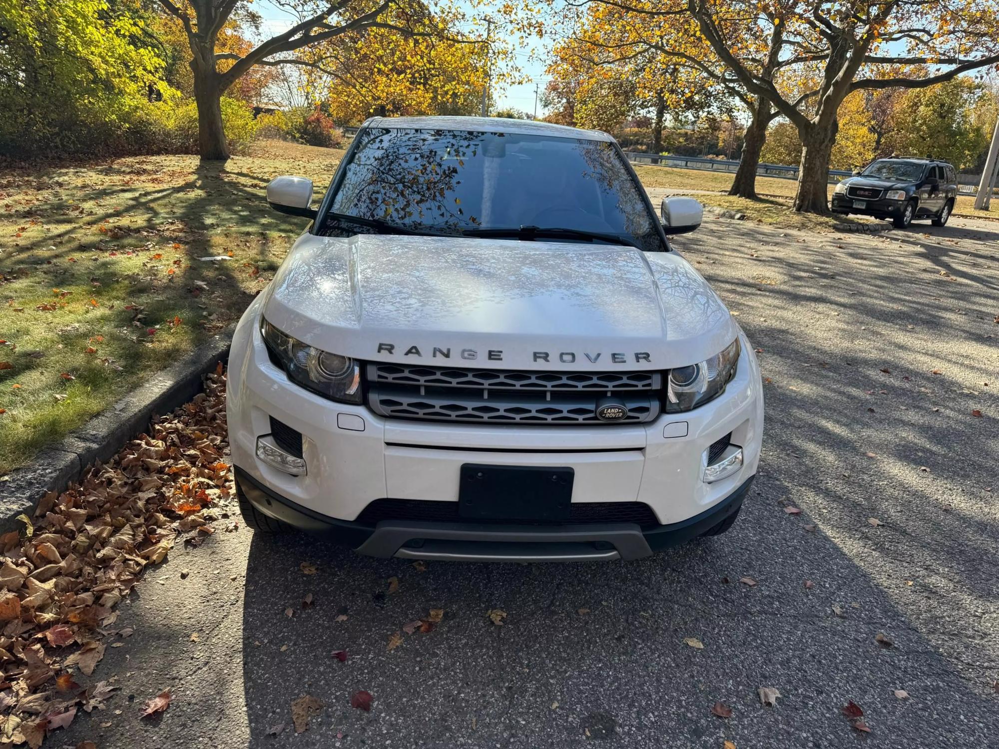 2013 Land Rover Range Rover Evoque Pure photo 24