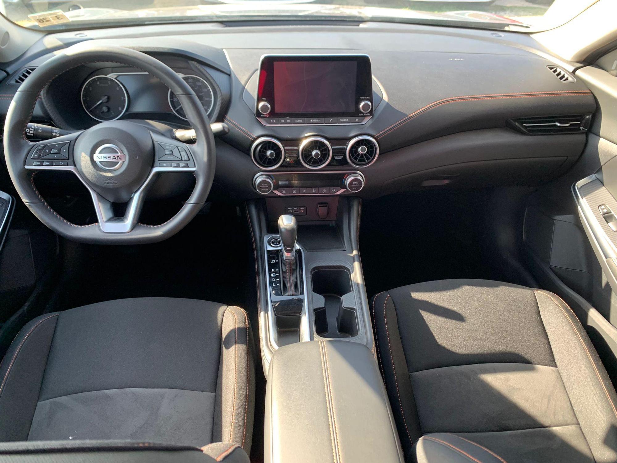 2021 Nissan Sentra SR photo 22