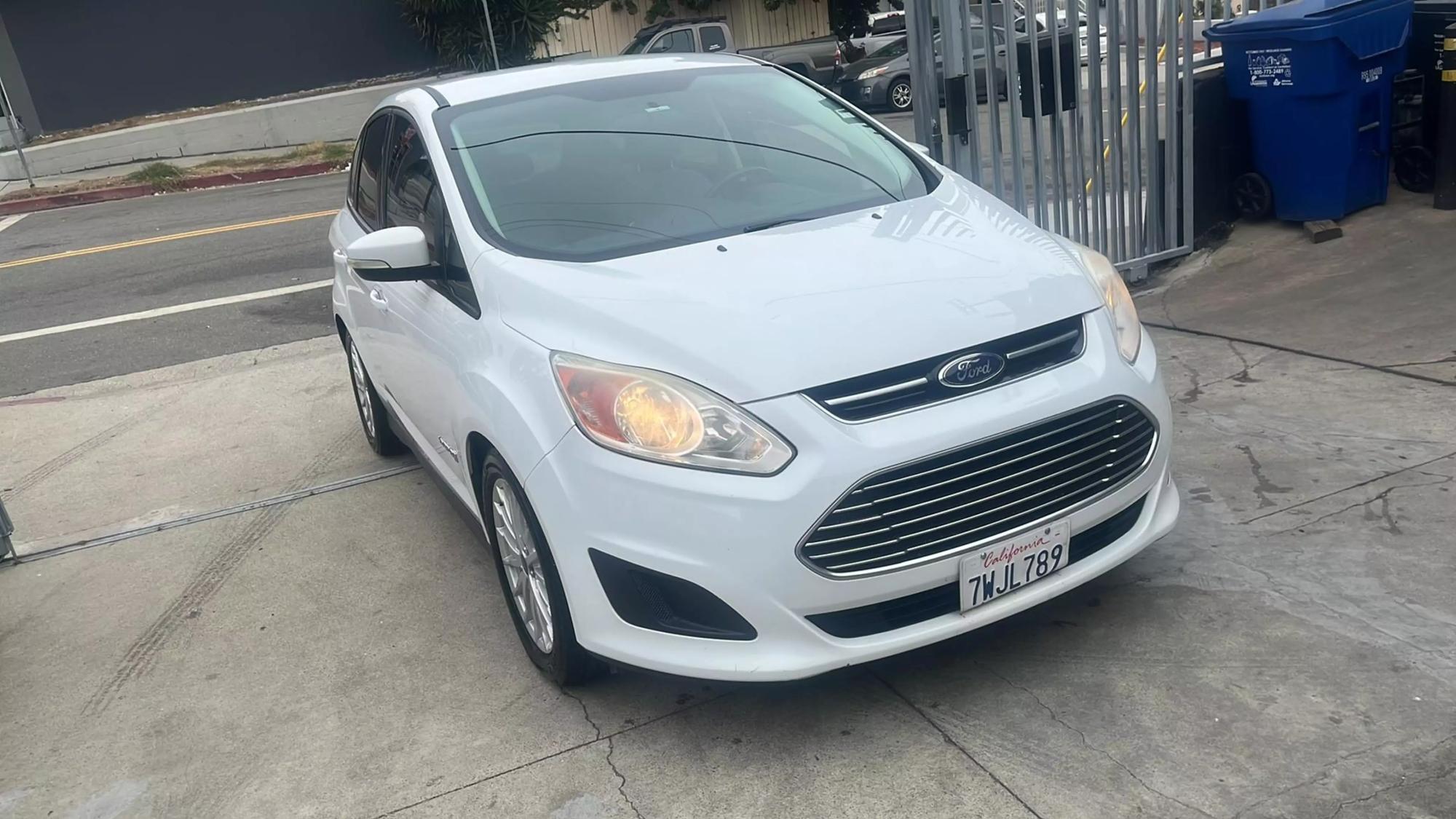 2016 Ford C-Max SE photo 24