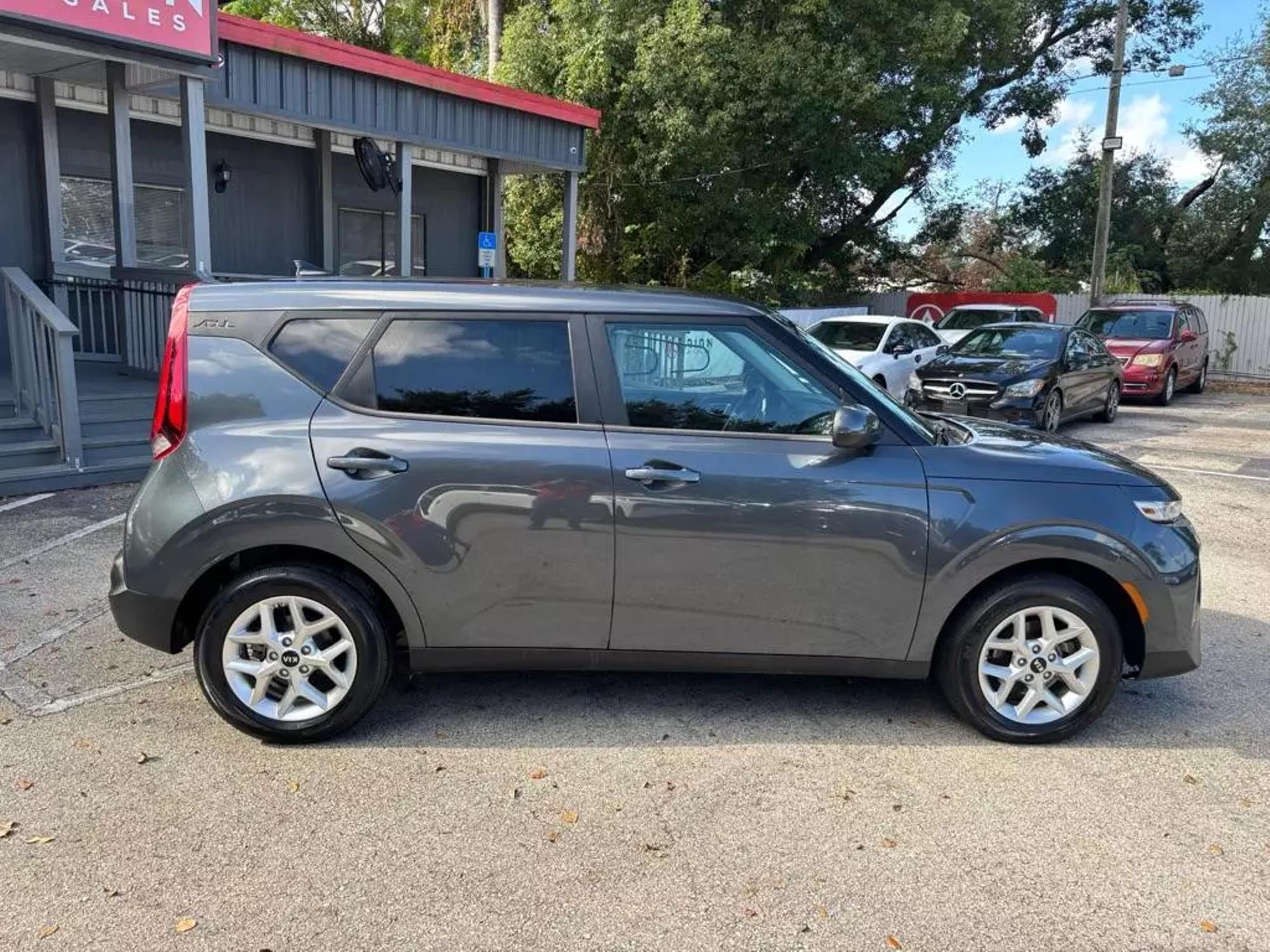 2021 Kia Soul S photo 28