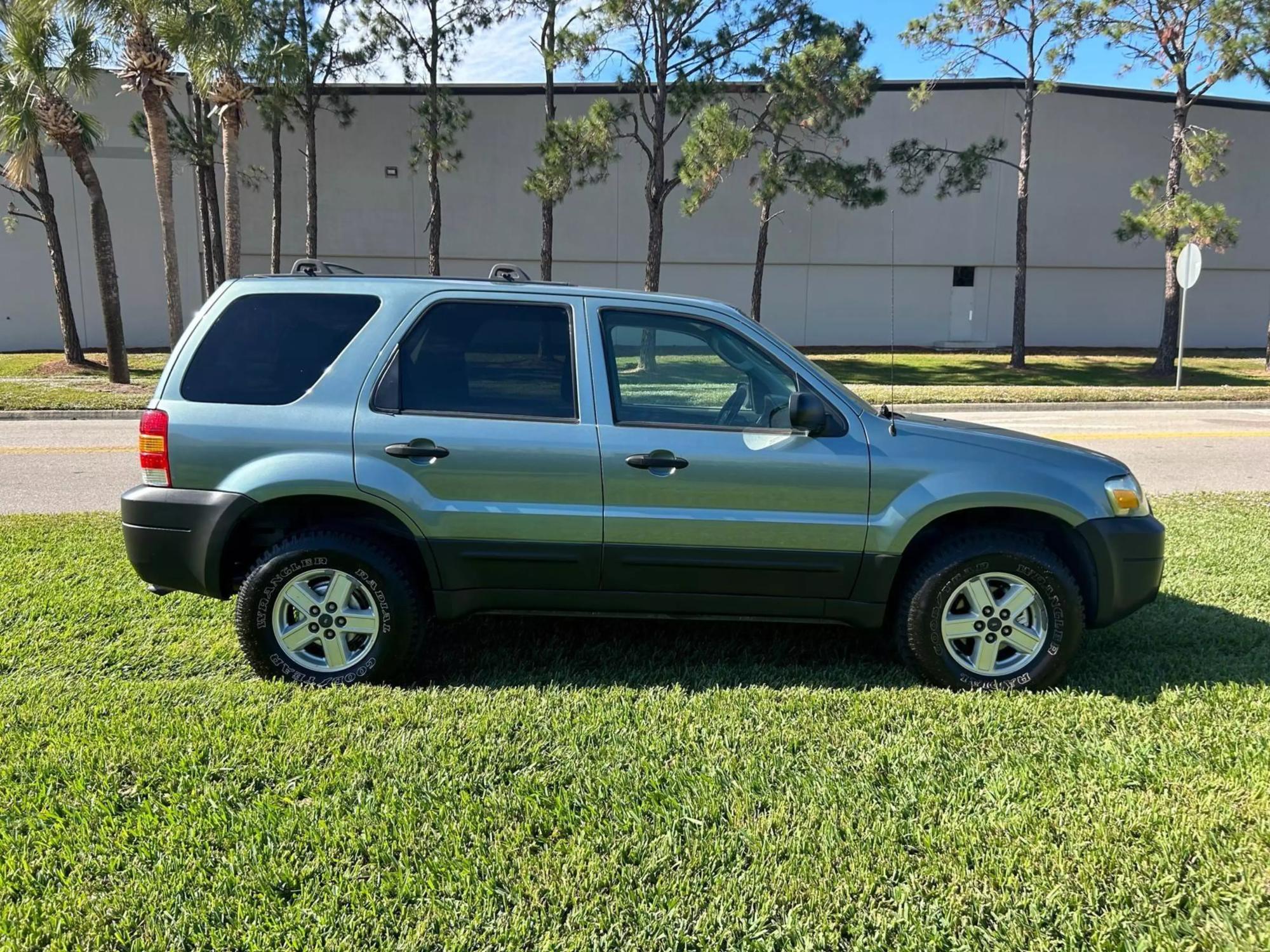 2006 Ford Escape XLS photo 25