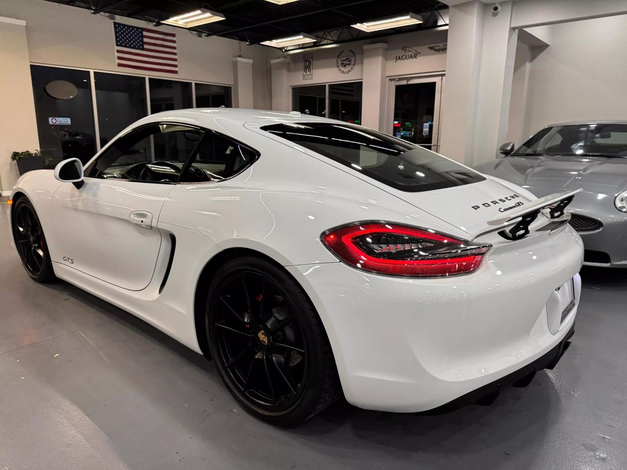 2015 Porsche Cayman GTS photo 5