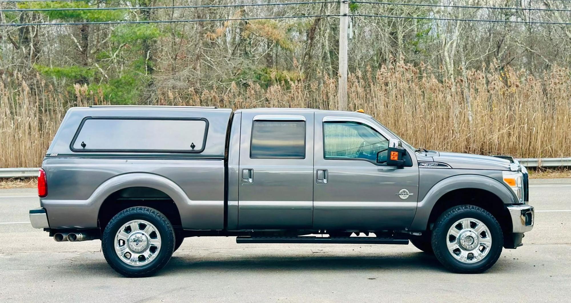 2014 Ford F-350 Super Duty Lariat photo 36