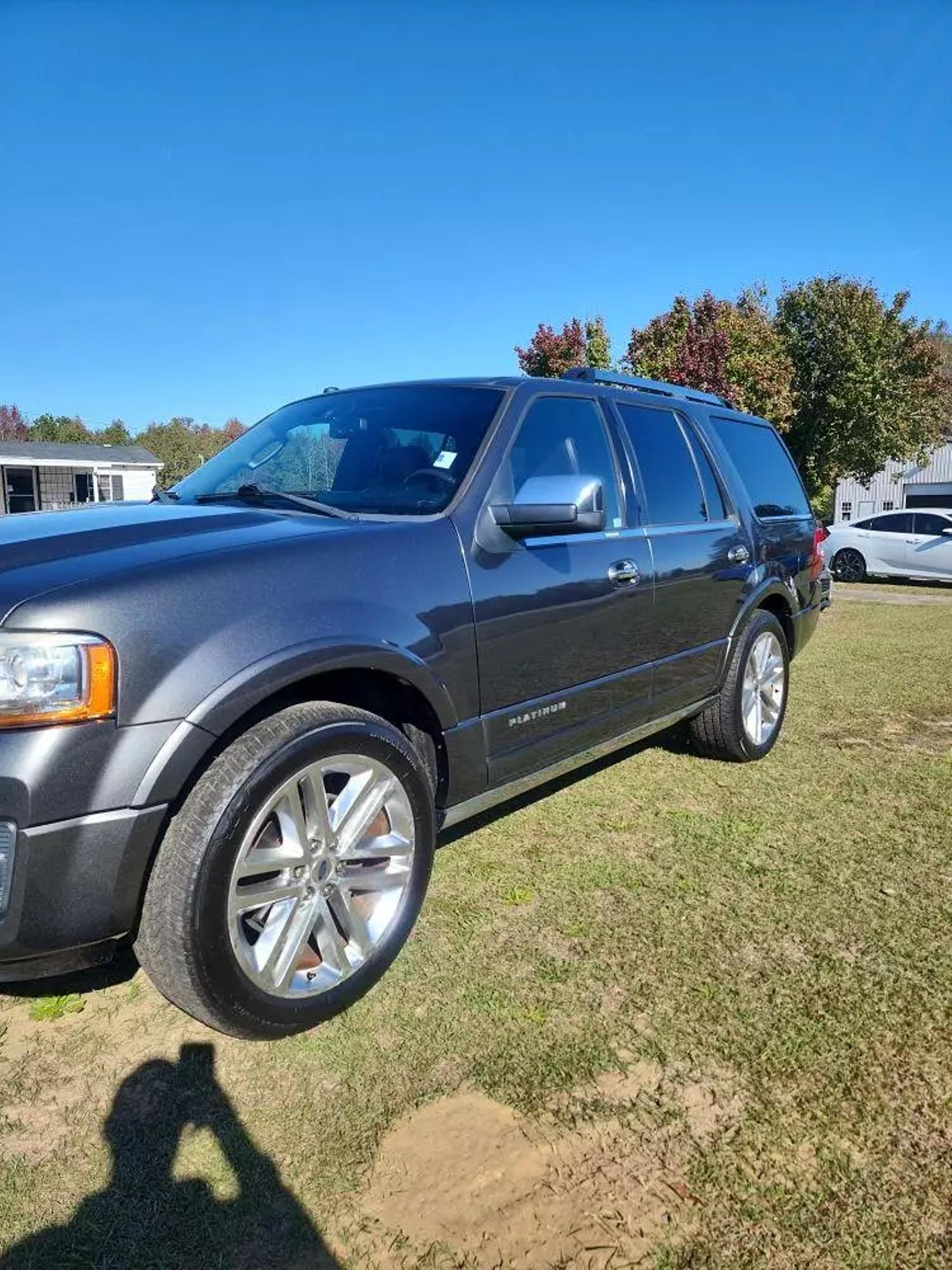 2016 Ford Expedition Platinum photo 13