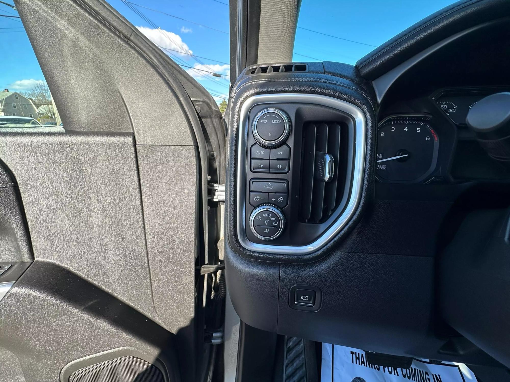 2020 GMC Sierra 1500 SLE photo 42