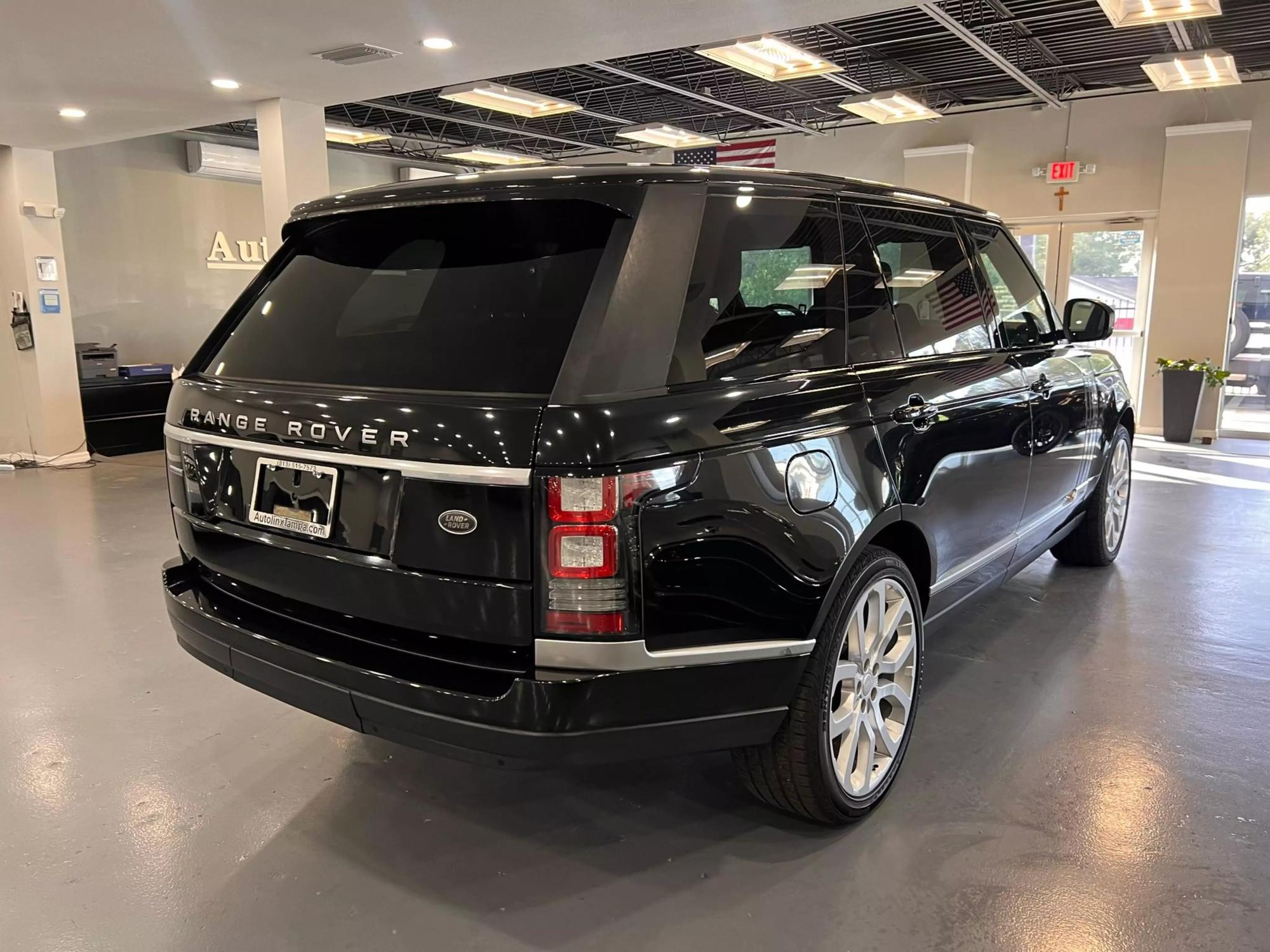 2015 Land Rover Range Rover Supercharged photo 7