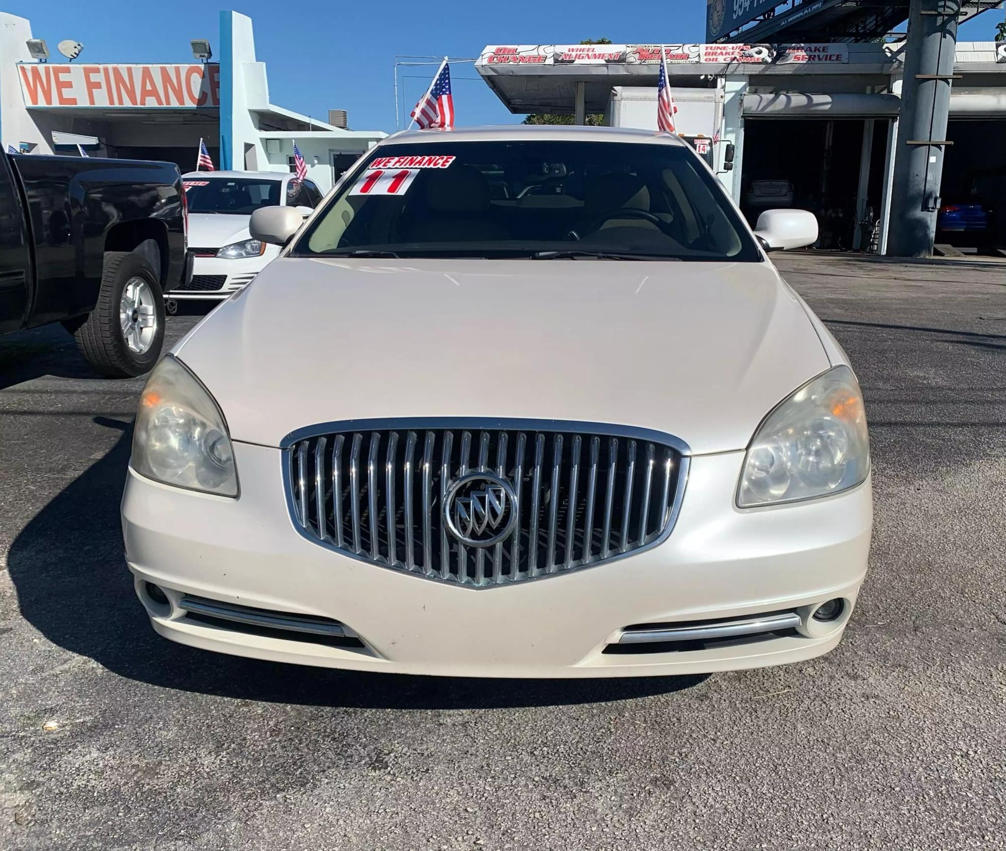 2011 Buick Lucerne CXL photo 37