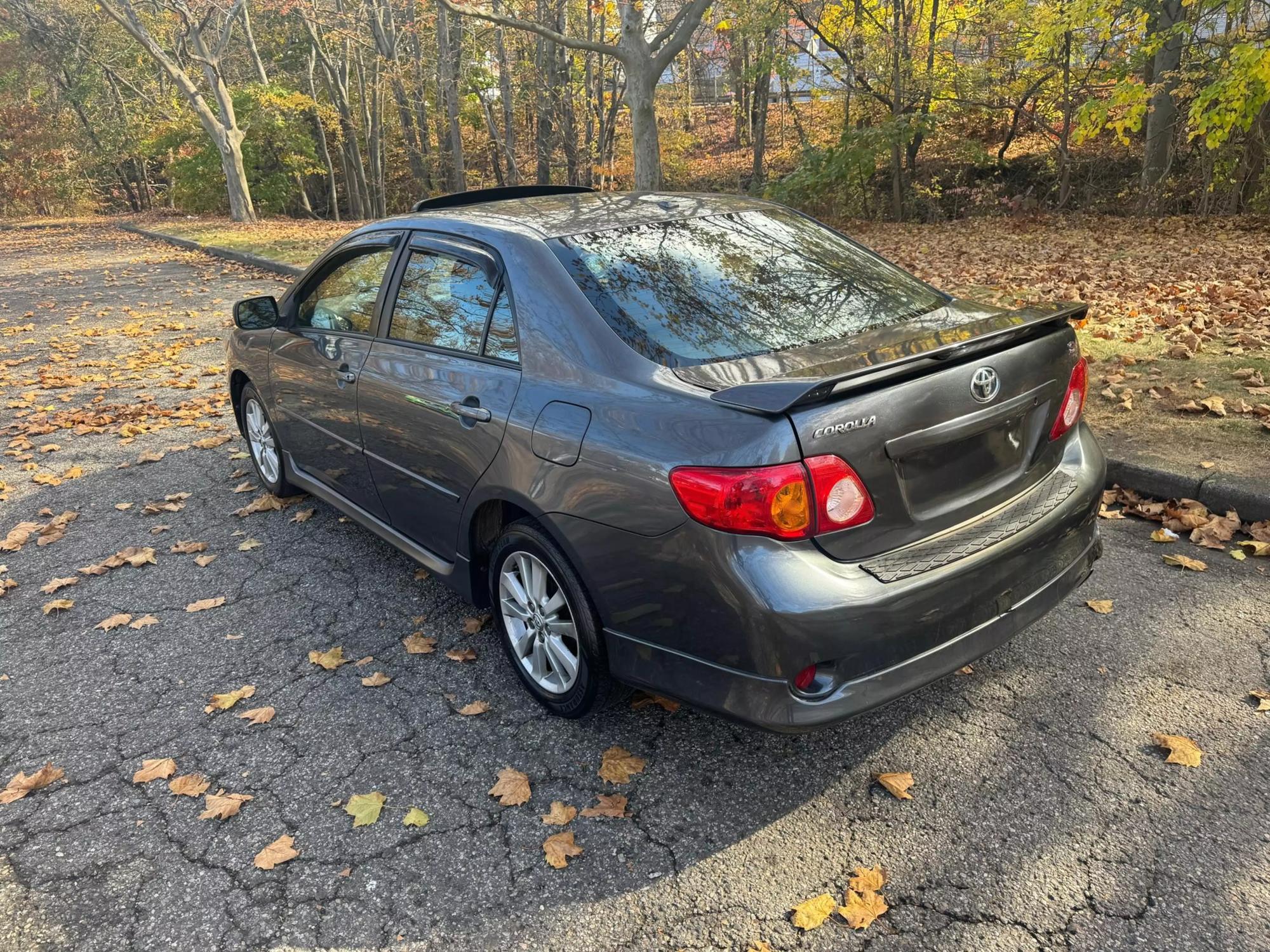 2010 Toyota Corolla S photo 21