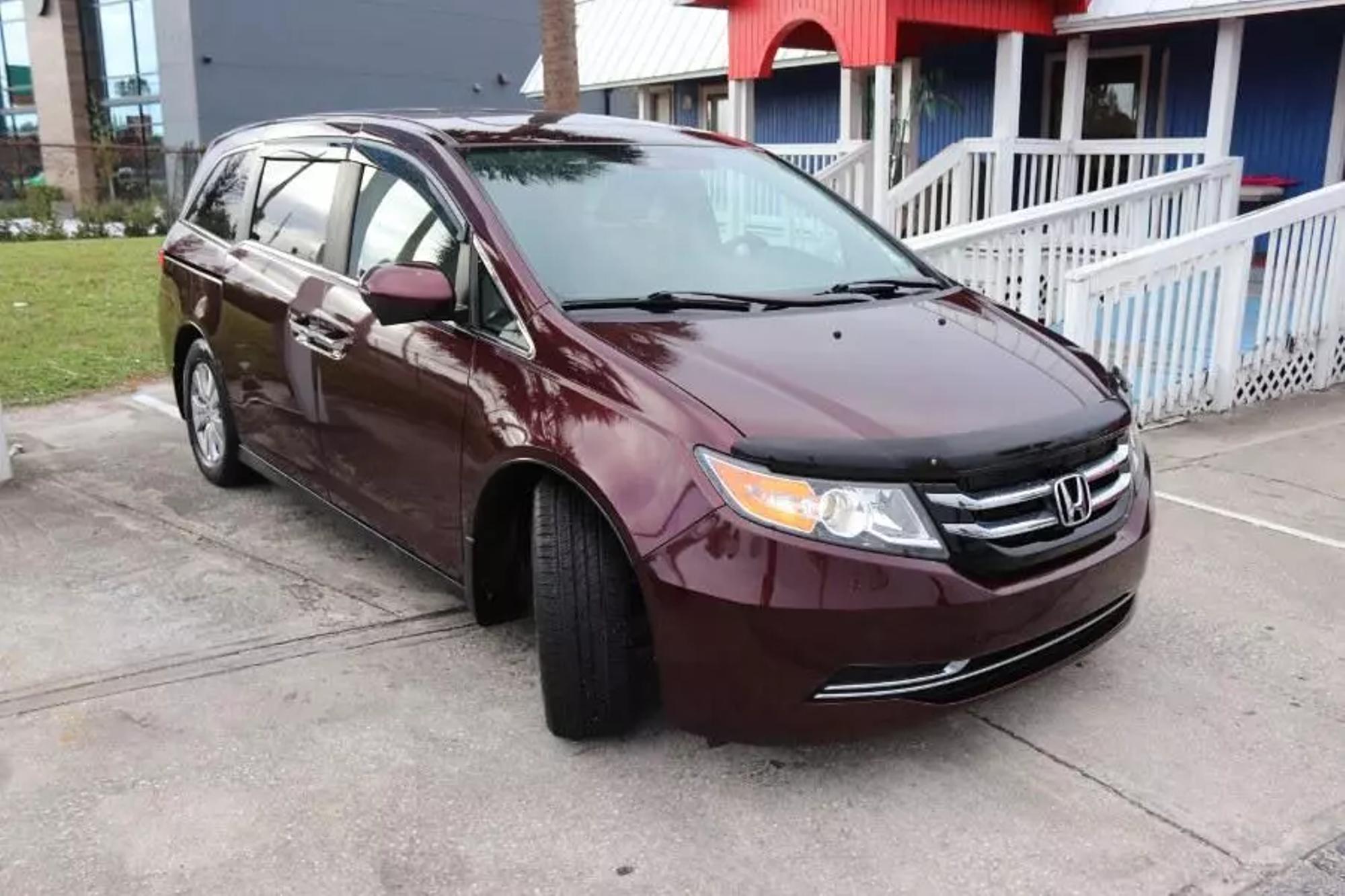 2014 Honda Odyssey EX-L photo 18