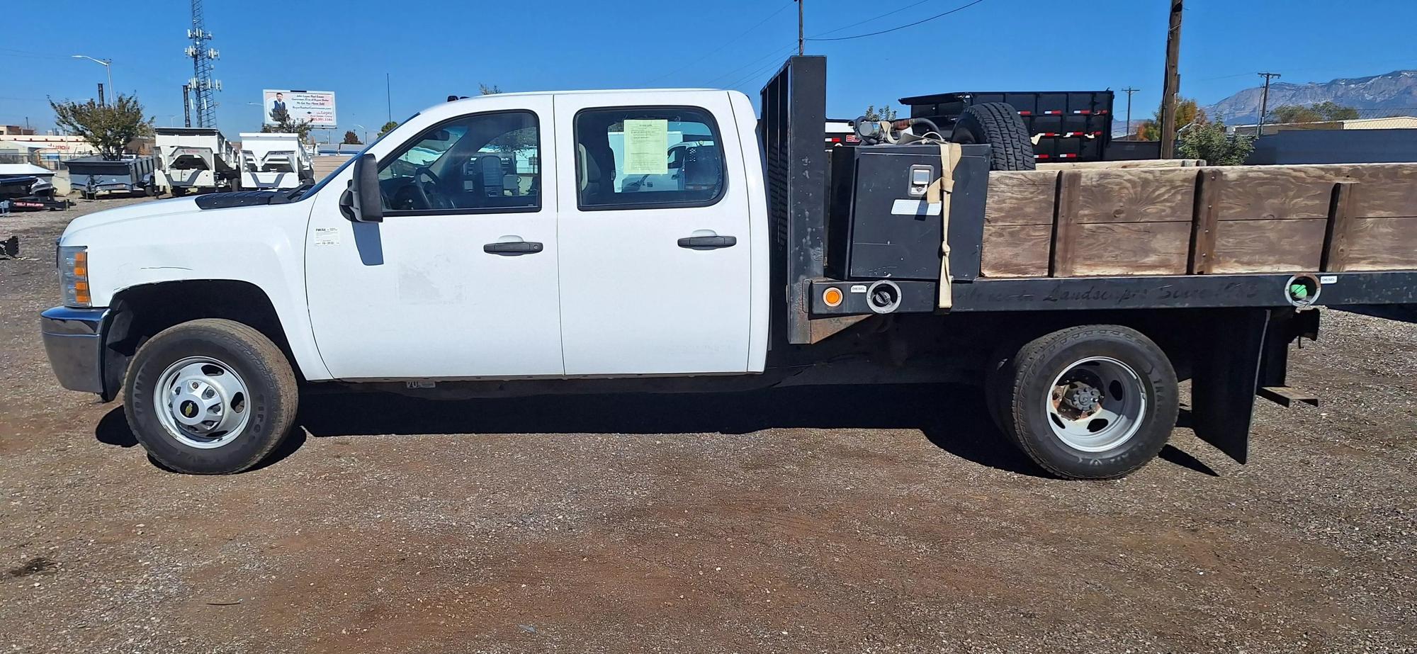 2013 Chevrolet Silverado 3500 Chassis Cab Work Truck photo 24