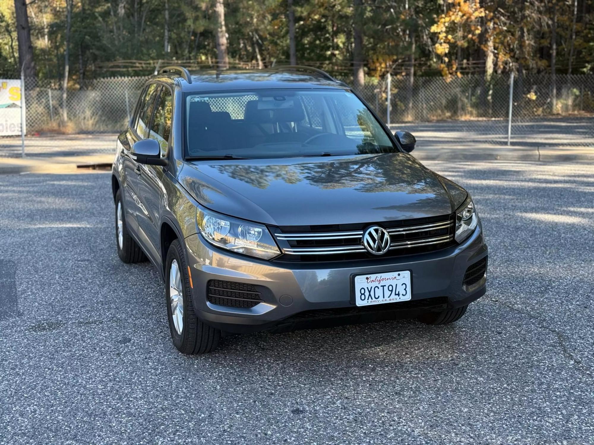 2016 Volkswagen Tiguan SEL photo 25