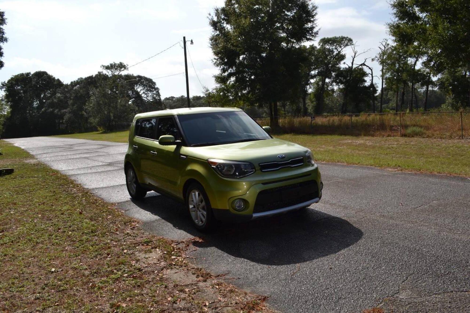 2017 Kia Soul + photo 36