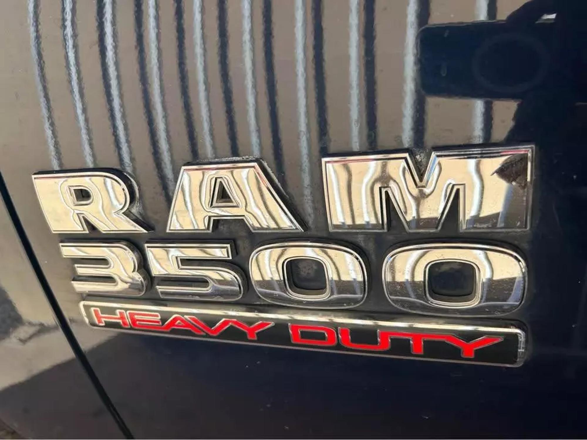 2015 RAM Ram 3500 Pickup Tradesman photo 27