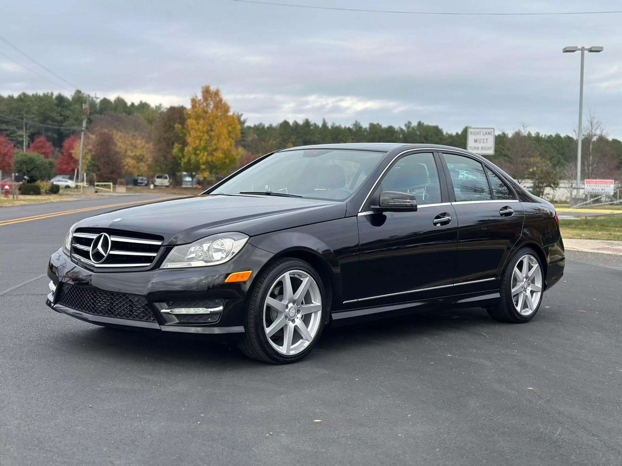 2014 Mercedes-Benz C-Class C250 Sport photo 101