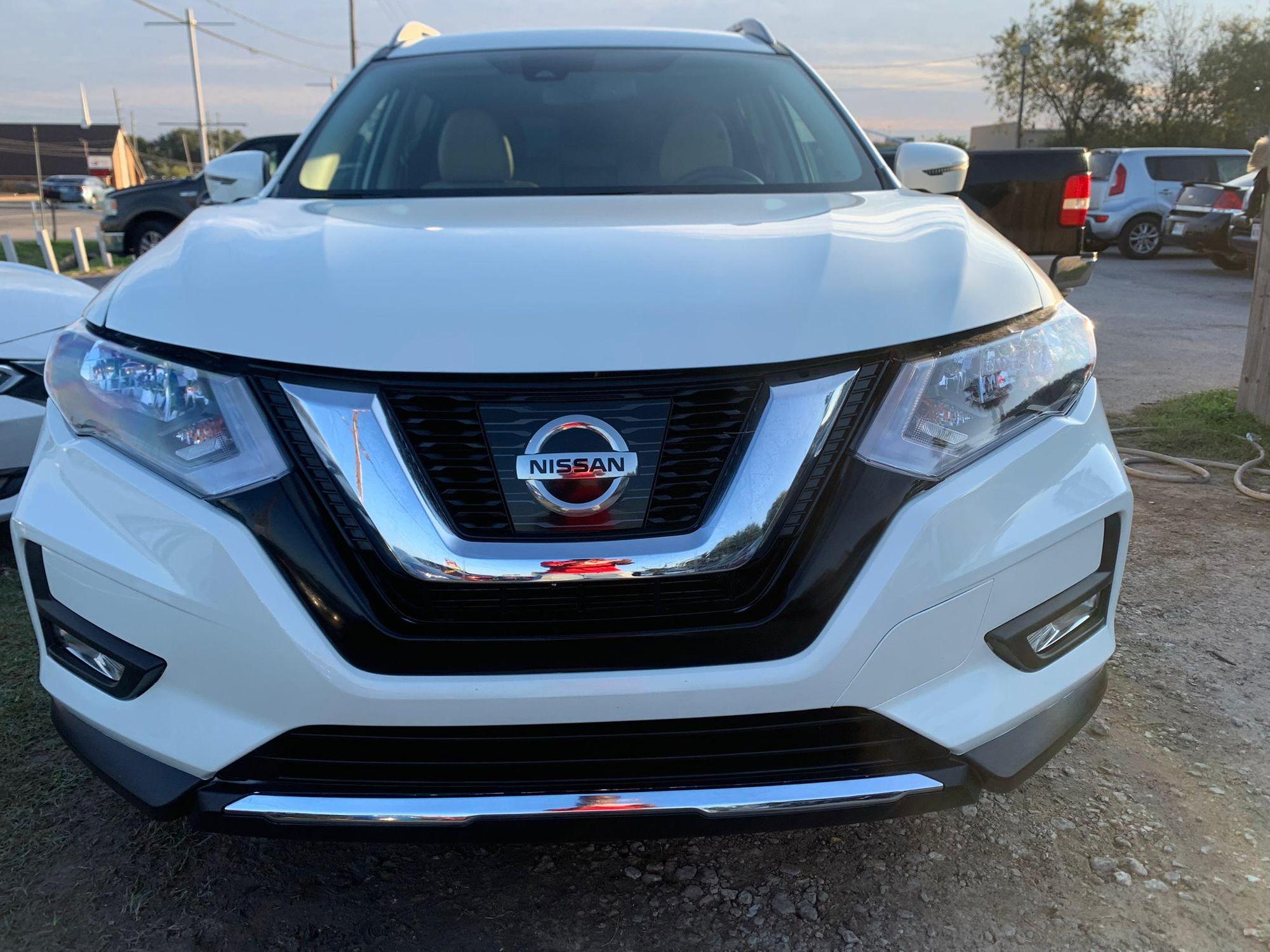 2020 Nissan Rogue SL photo 25