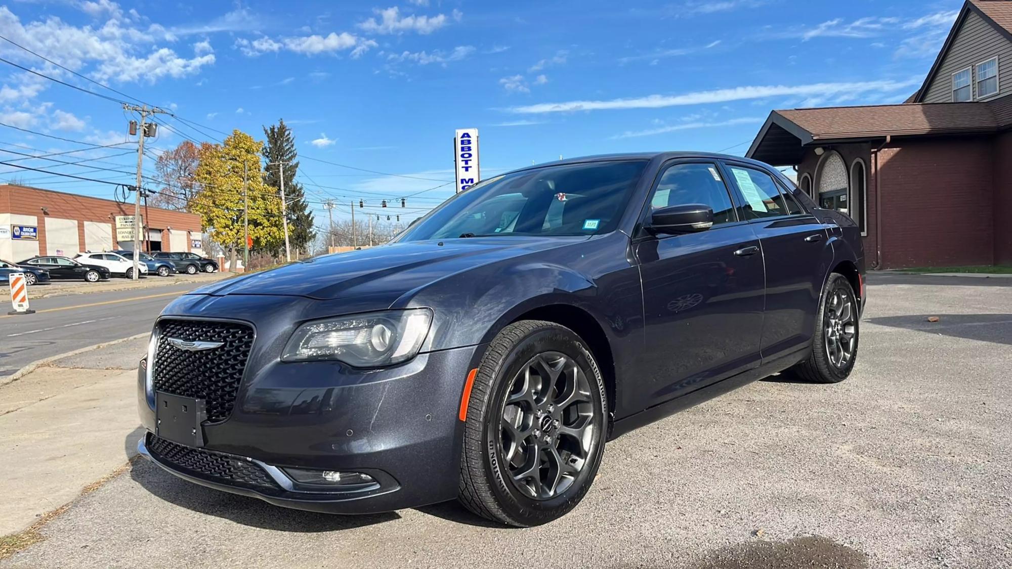 2016 Chrysler 300 S photo 35