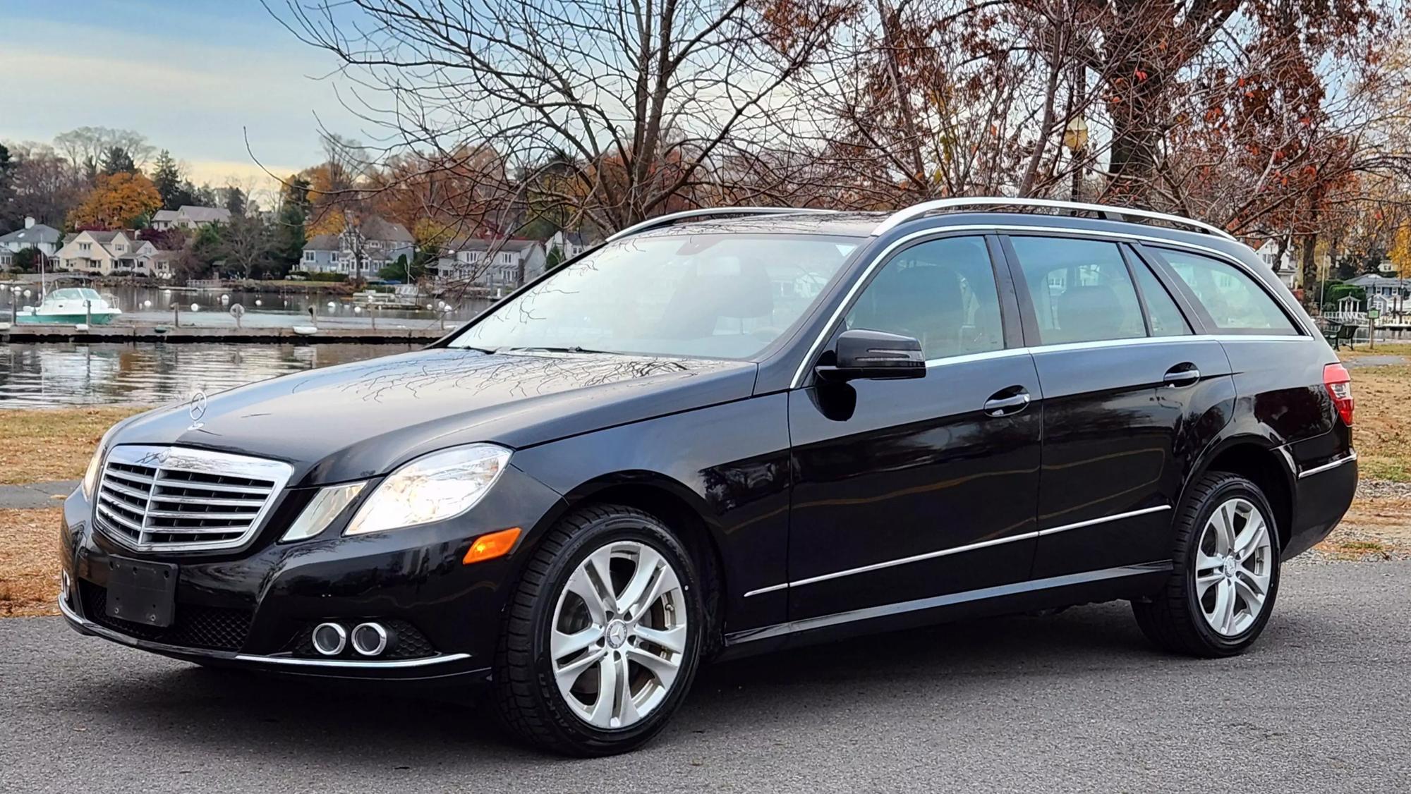 2011 Mercedes-Benz E-Class E350 photo 19