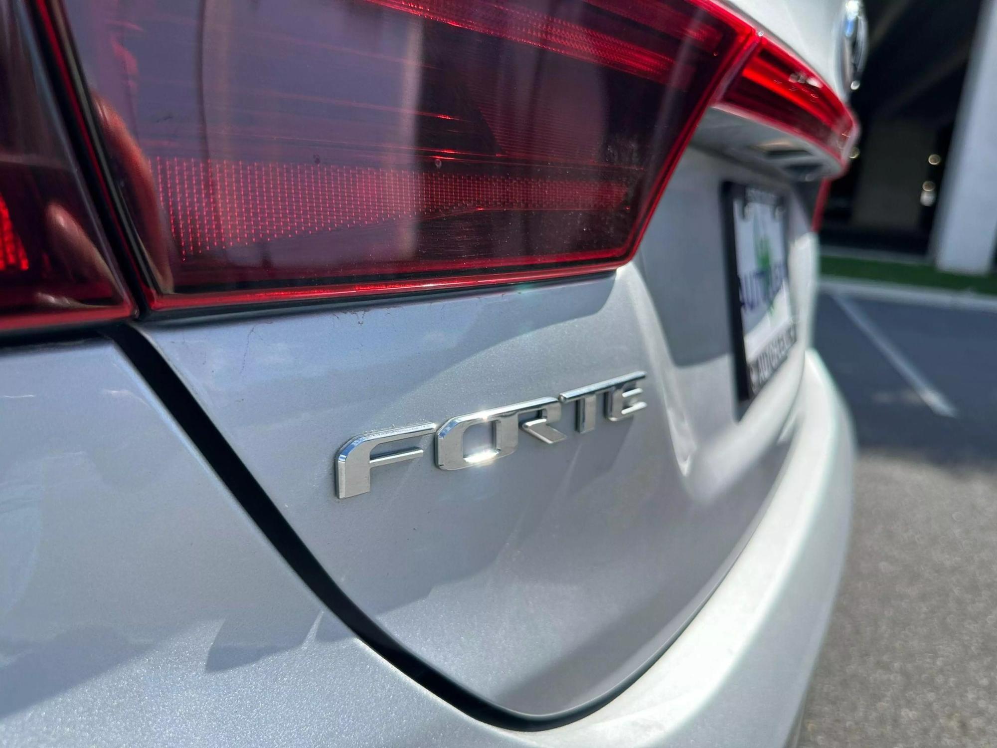 2021 Kia Forte LXS photo 17