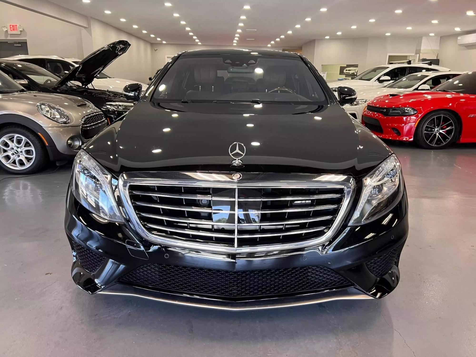 2015 Mercedes-Benz S-Class S63 AMG photo 2