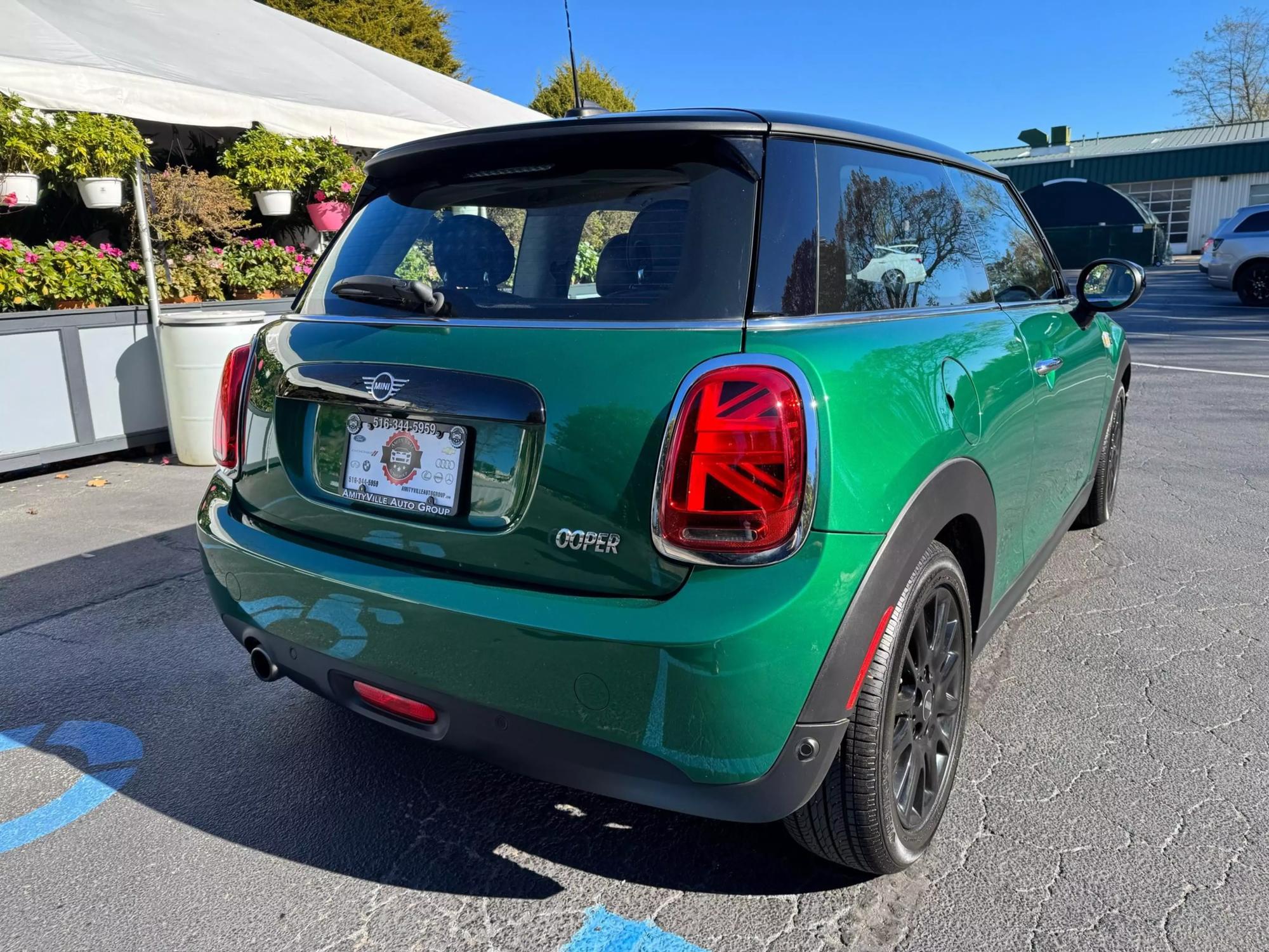 2021 MINI Hardtop 2 Door null photo 45