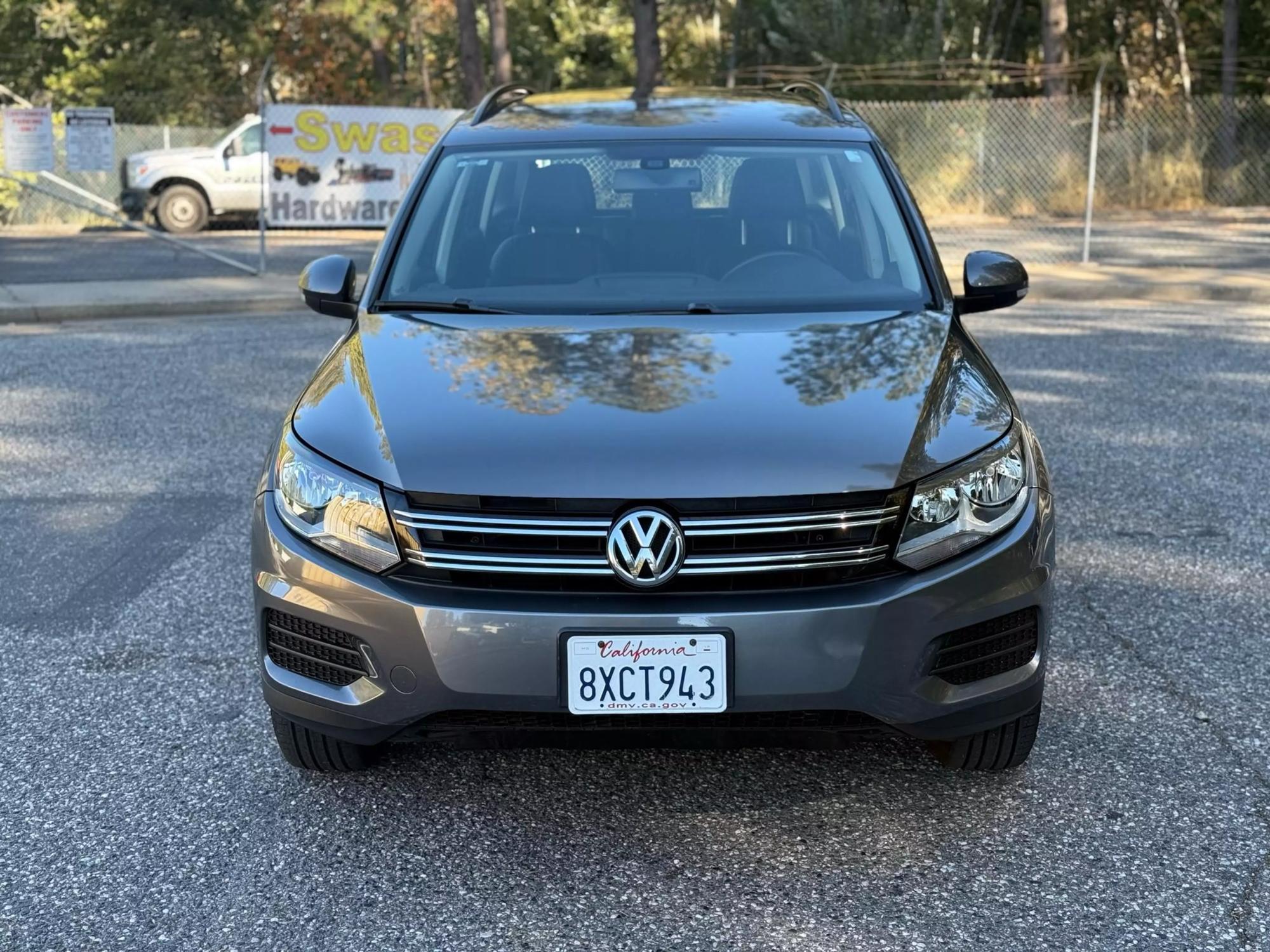 2016 Volkswagen Tiguan SEL photo 27