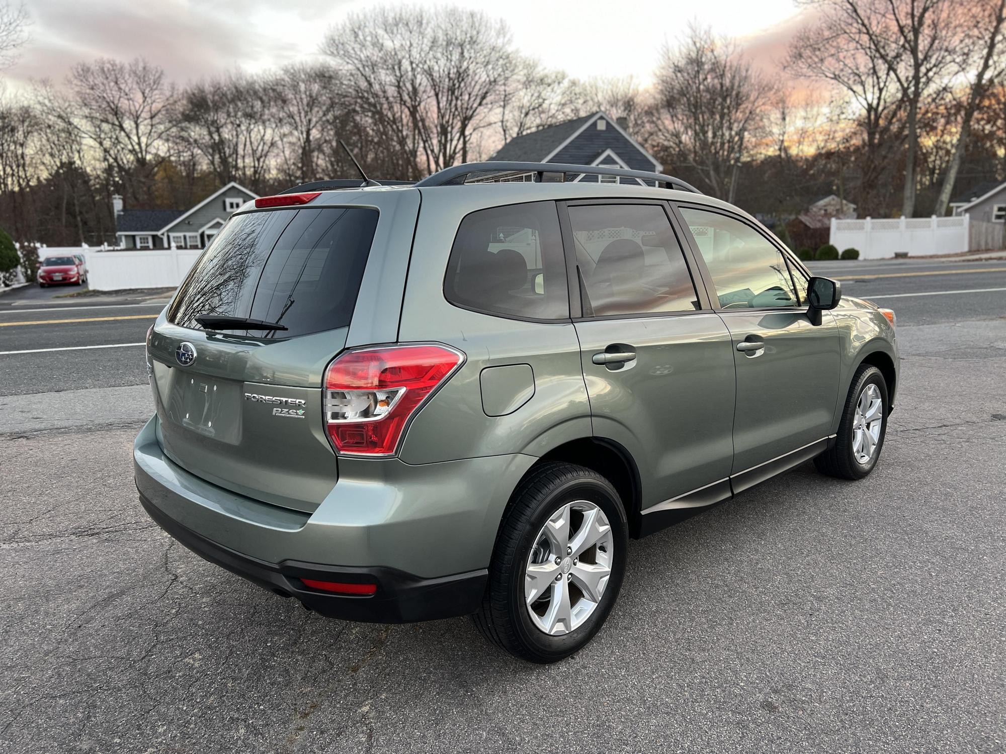 2014 Subaru Forester i Premium photo 41