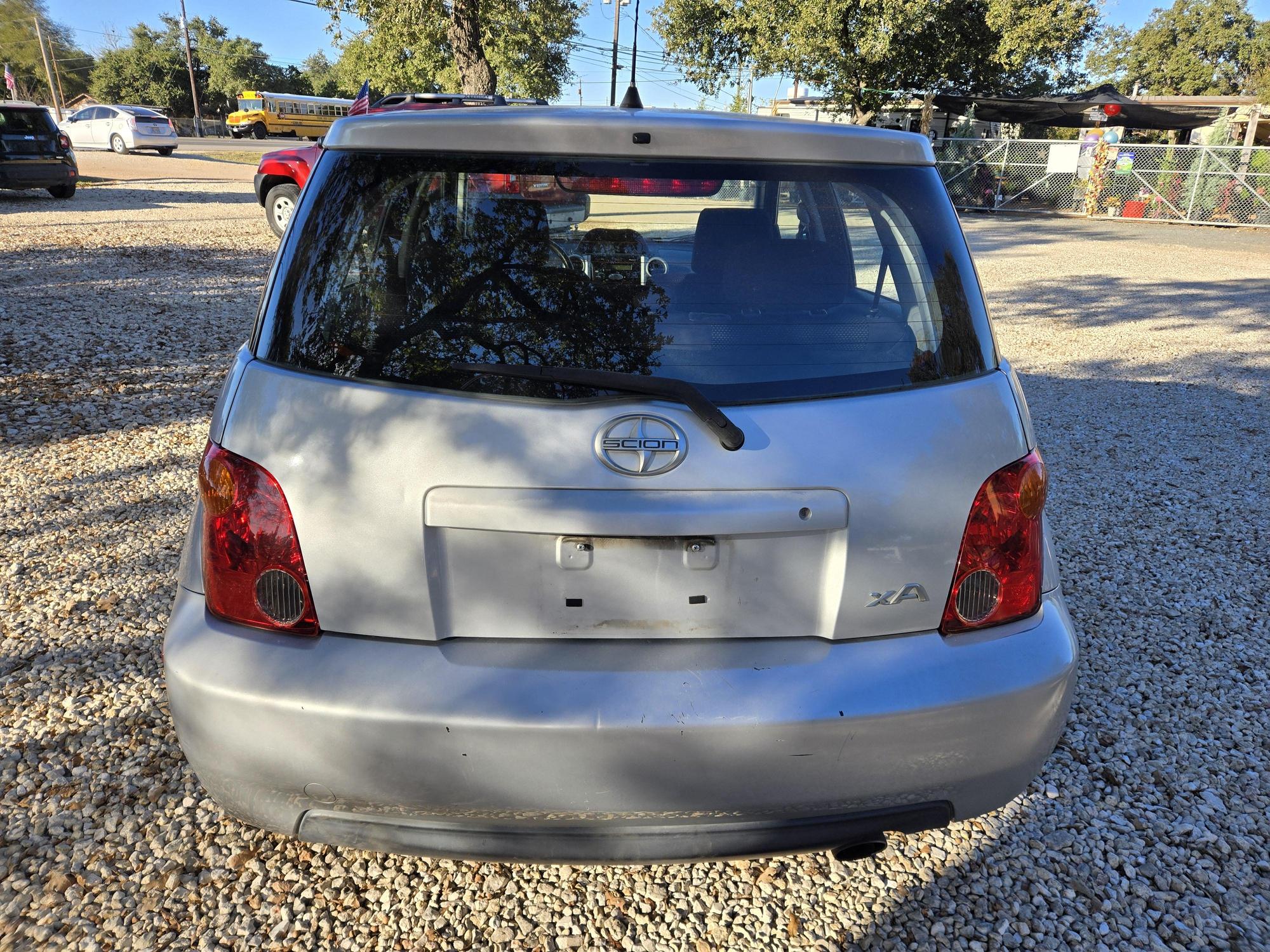 2005 Scion xA Base photo 17