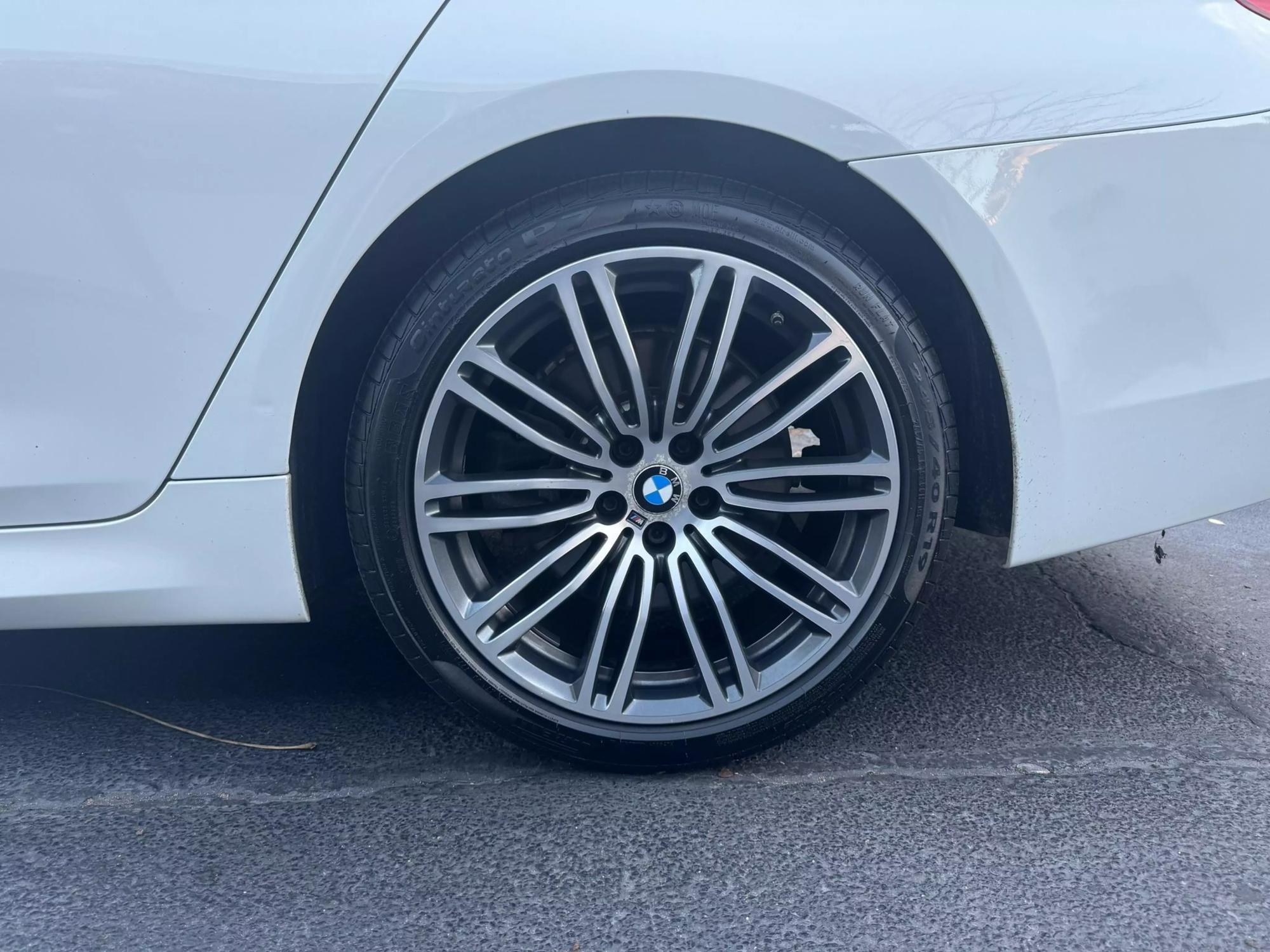 2019 BMW 5 Series 540i photo 59