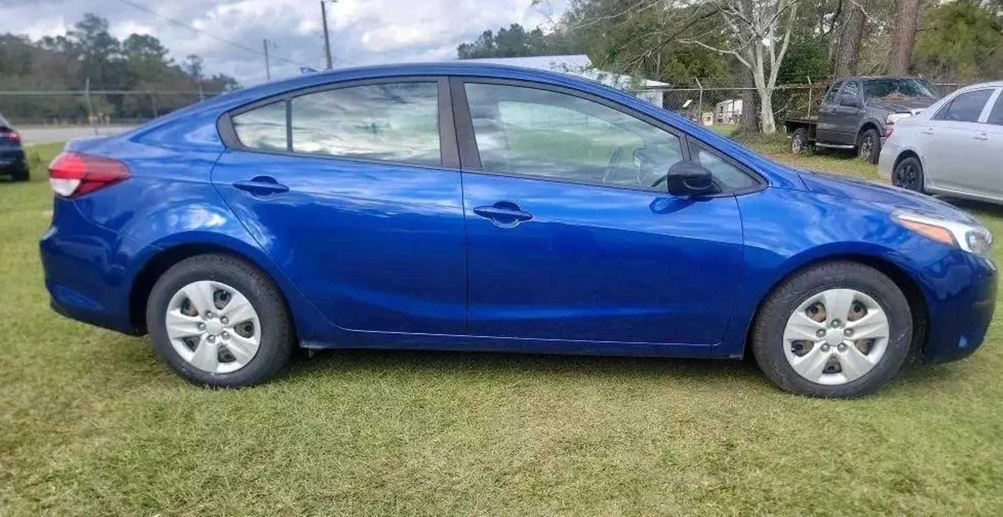 2017 Kia Forte LX photo 14