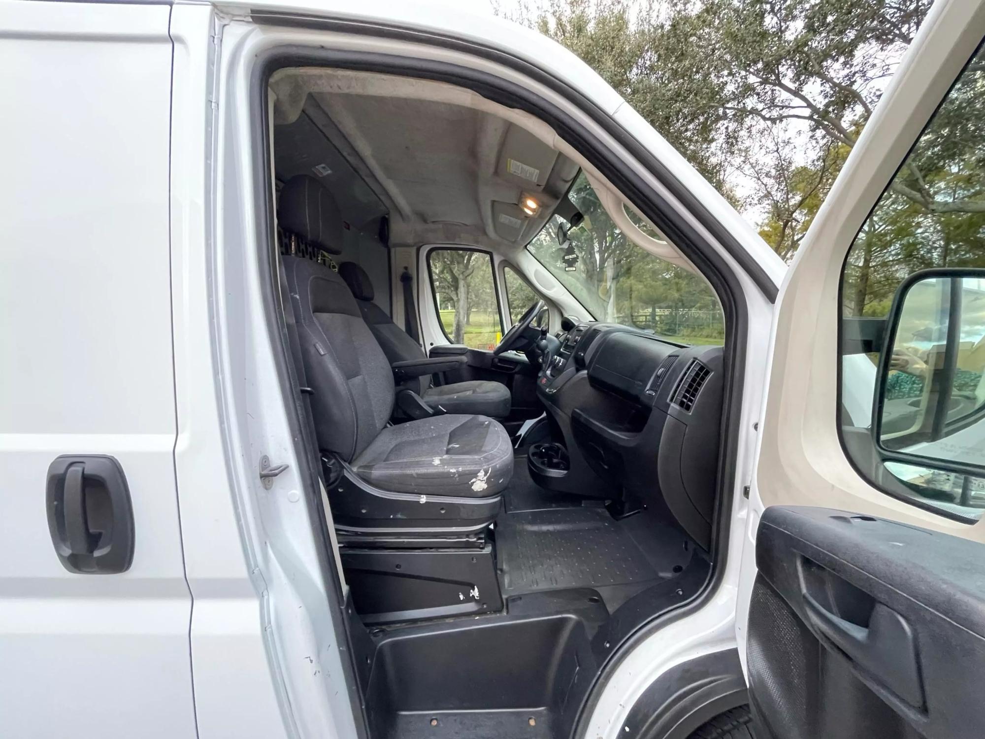 2019 RAM ProMaster Cargo Van Base photo 43