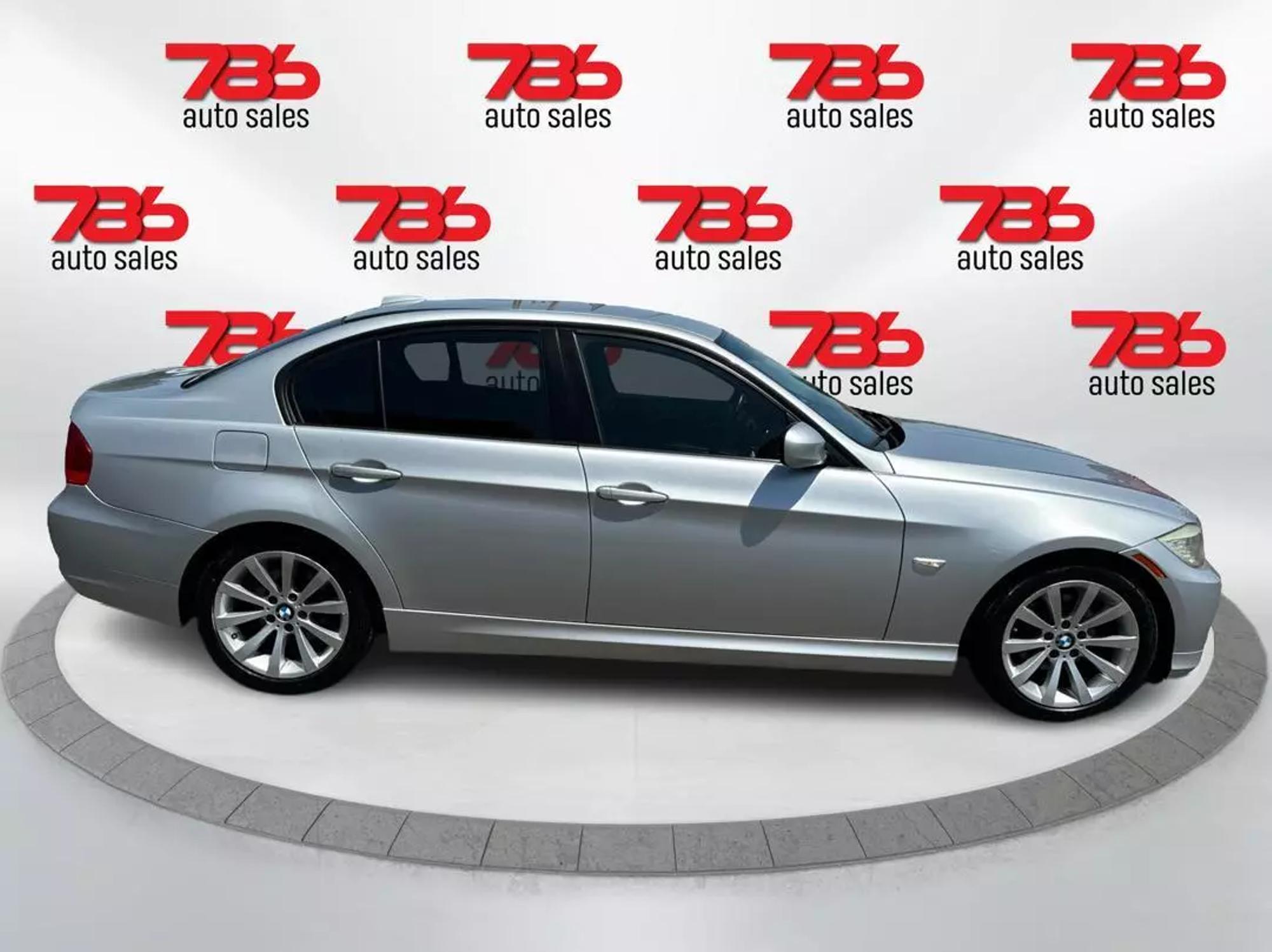 2011 BMW 3 Series 328i photo 34