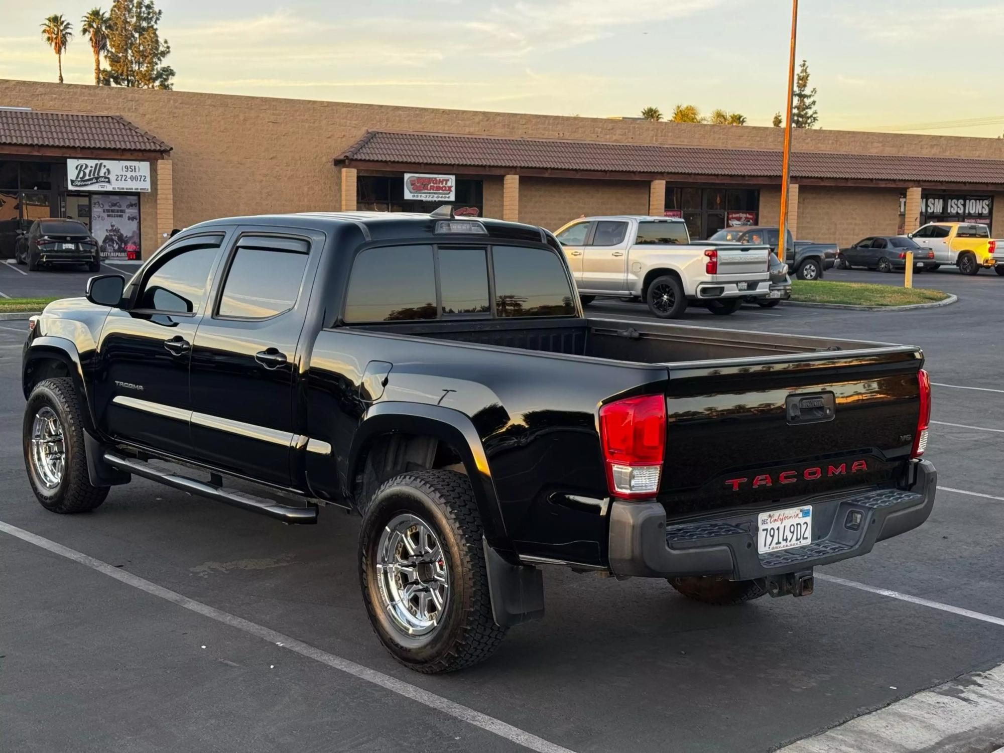 2017 Toyota Tacoma SR5 photo 46