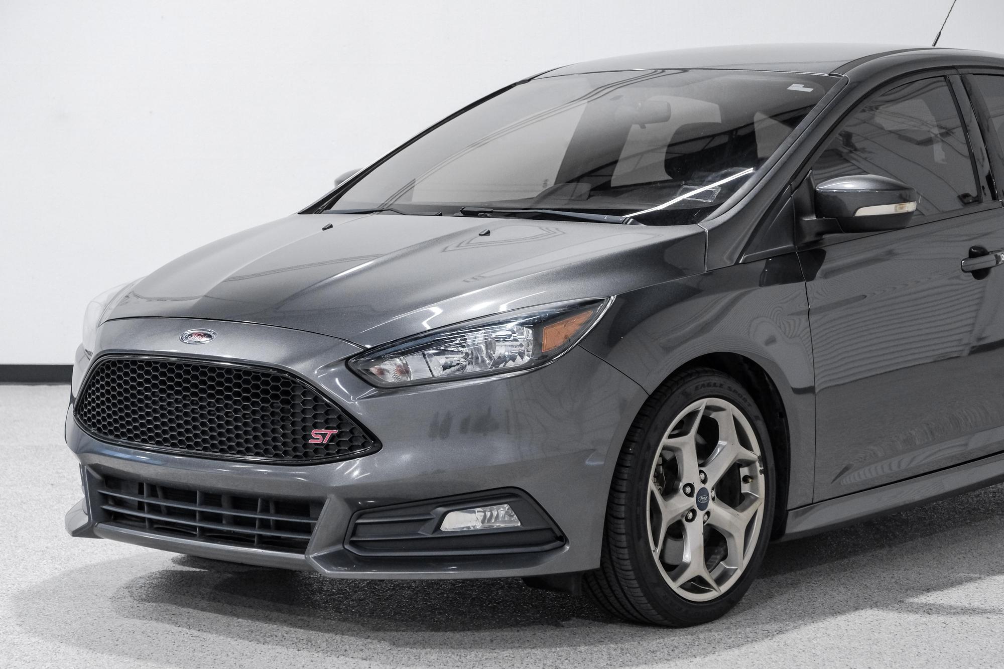 2017 Ford Focus ST photo 84