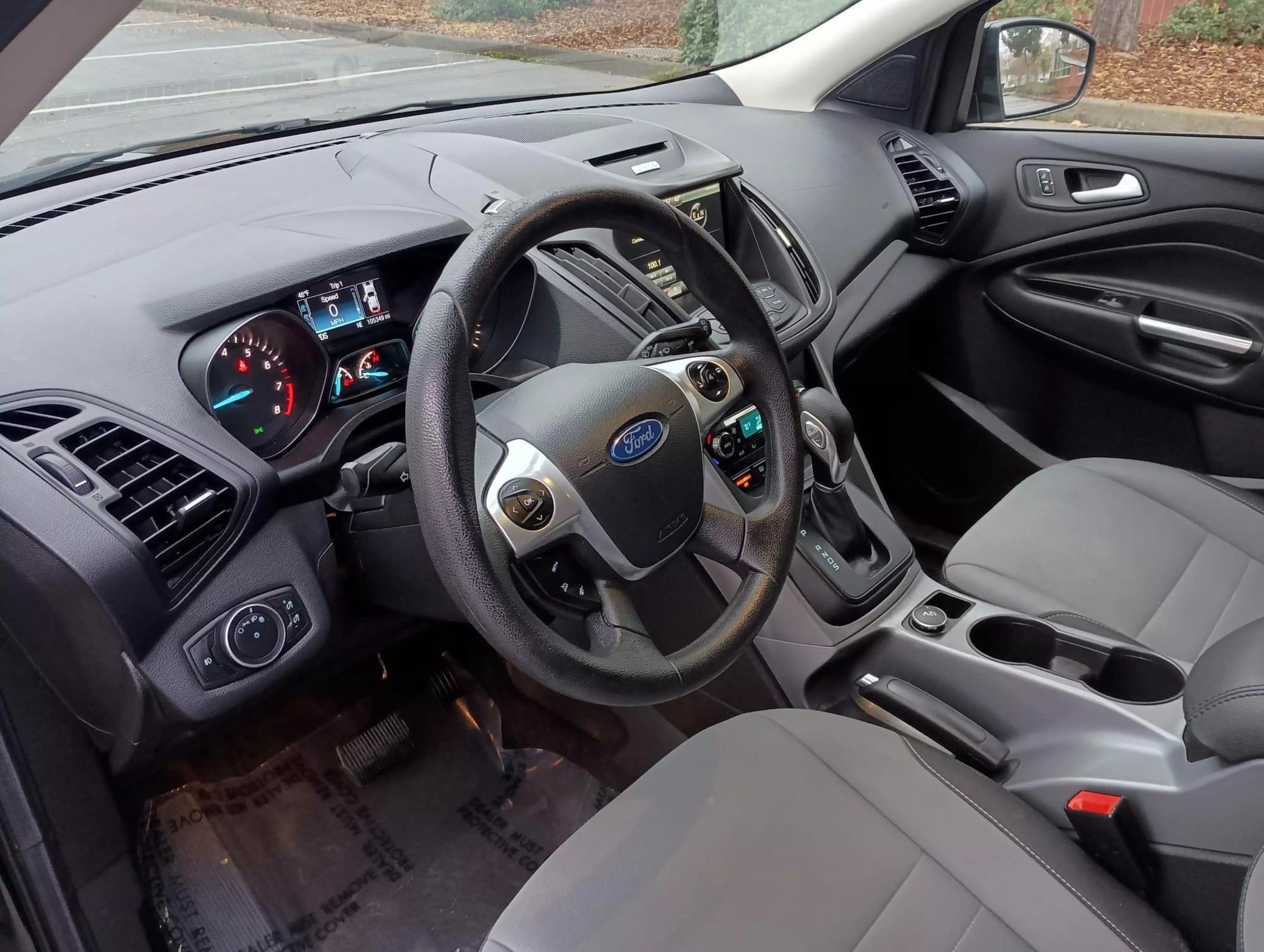 2015 Ford Escape SE photo 34