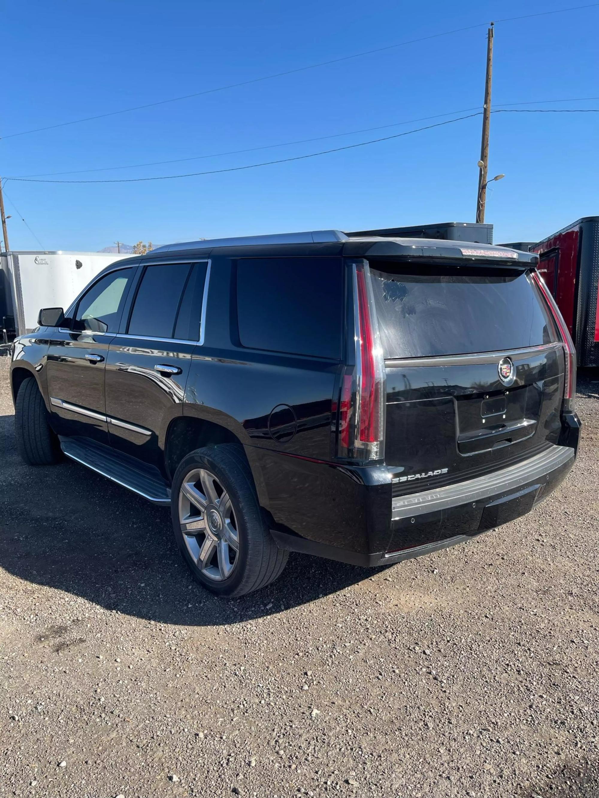 2015 Cadillac Escalade Luxury photo 20